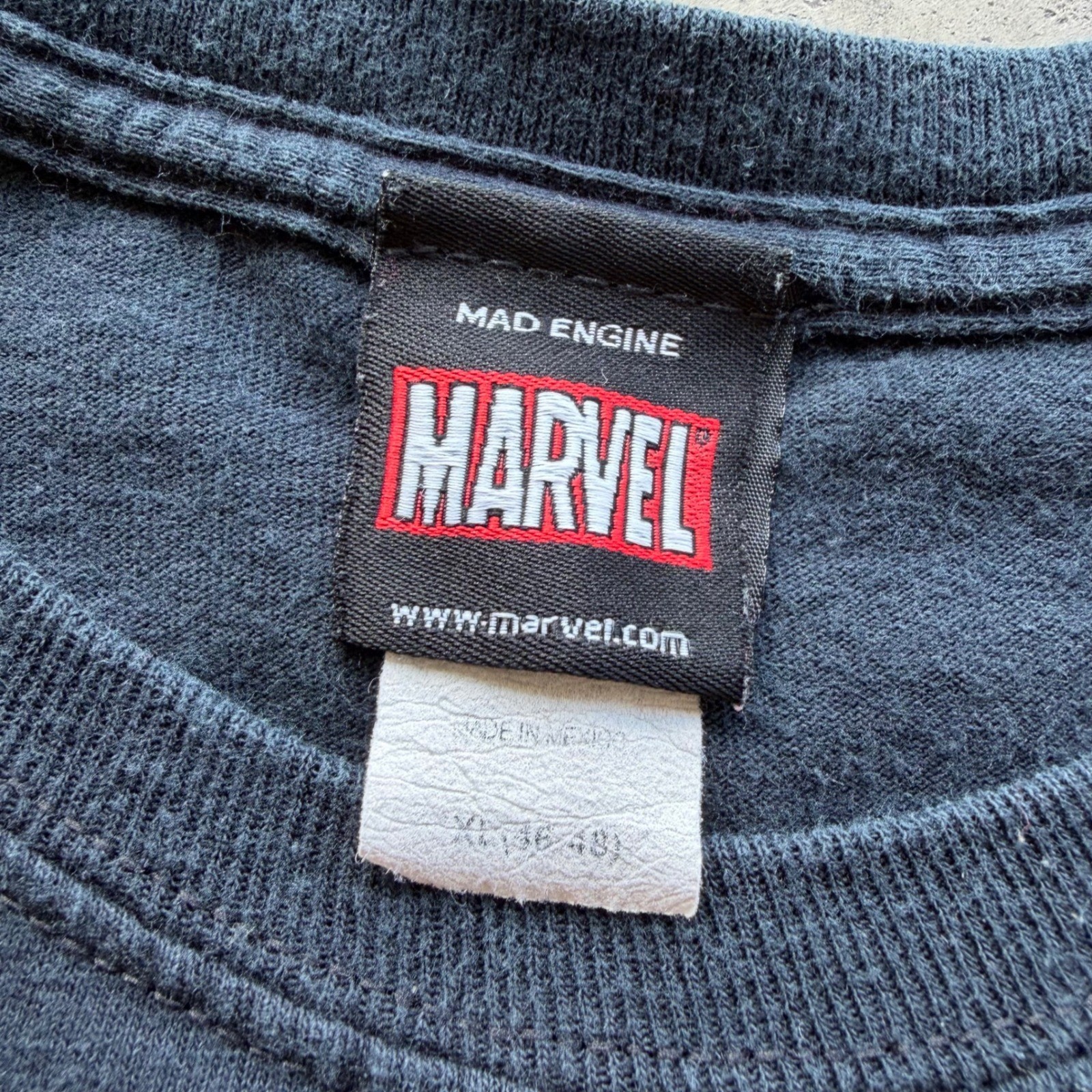 Marvel Mad Engine Lineup Tee Mens XL Black Iron Man Avengers Graphic T-Shirt