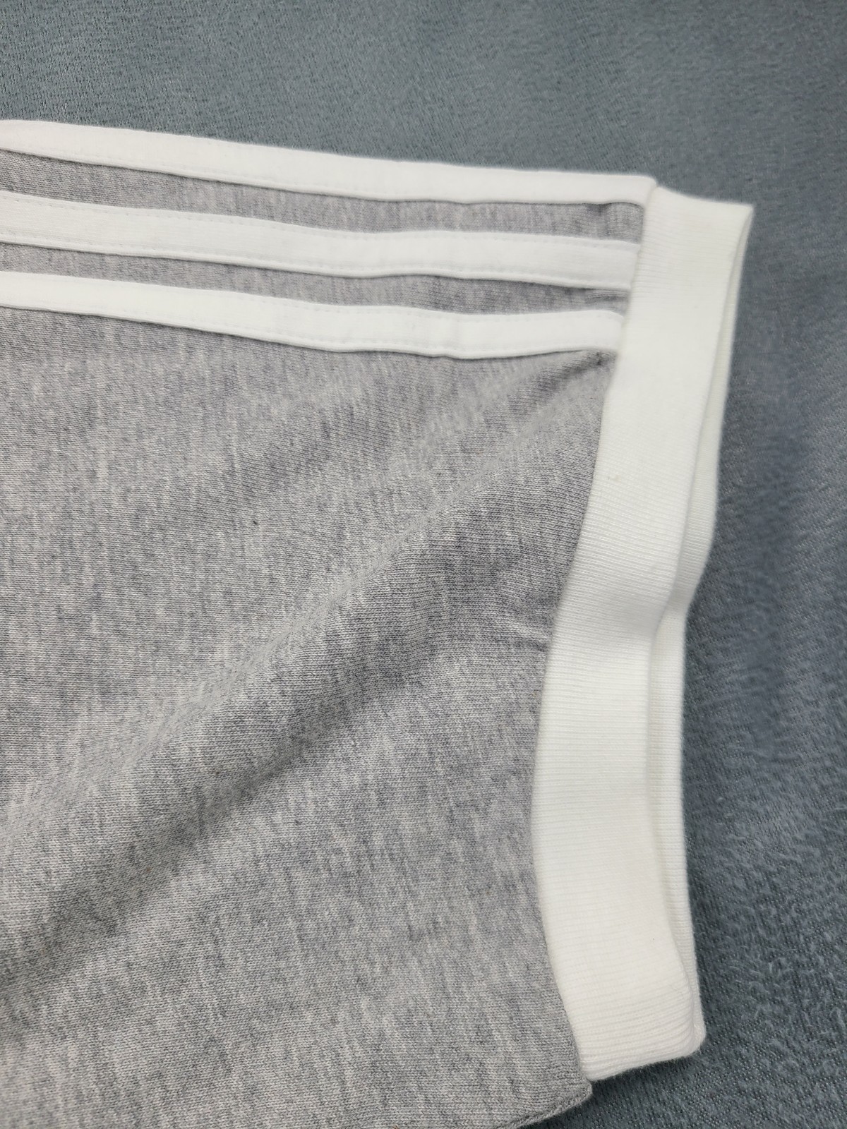 adidas ORIGINALS CALIFORNIA 3 STRIPES TREFOIL HEATHER GREY Tee Men&rsquo;s Large NWT