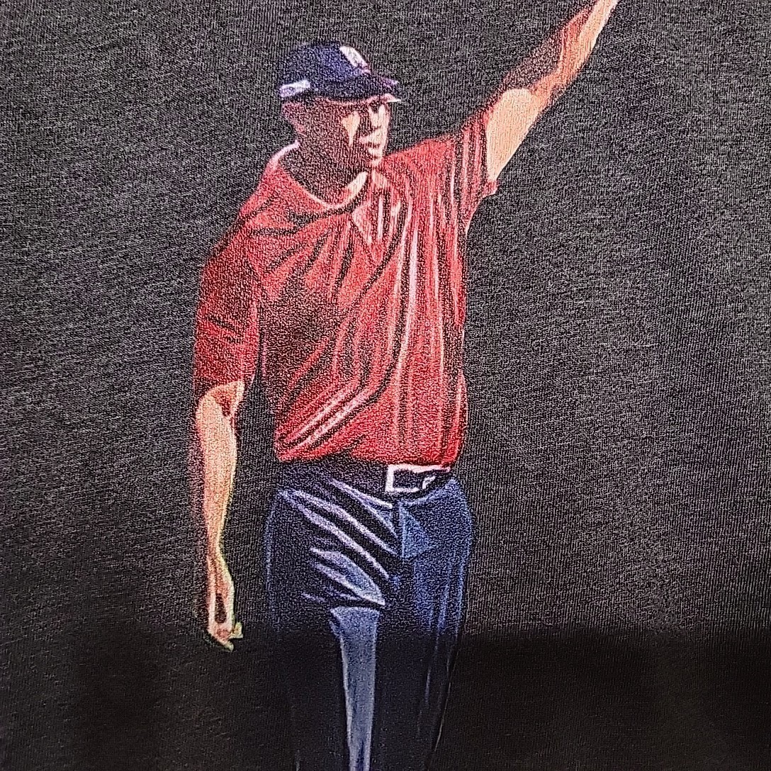 Tiger Woods Fist Pump Shirt Men 2XL Charcoal Golf Graphic Retro Soft Tee