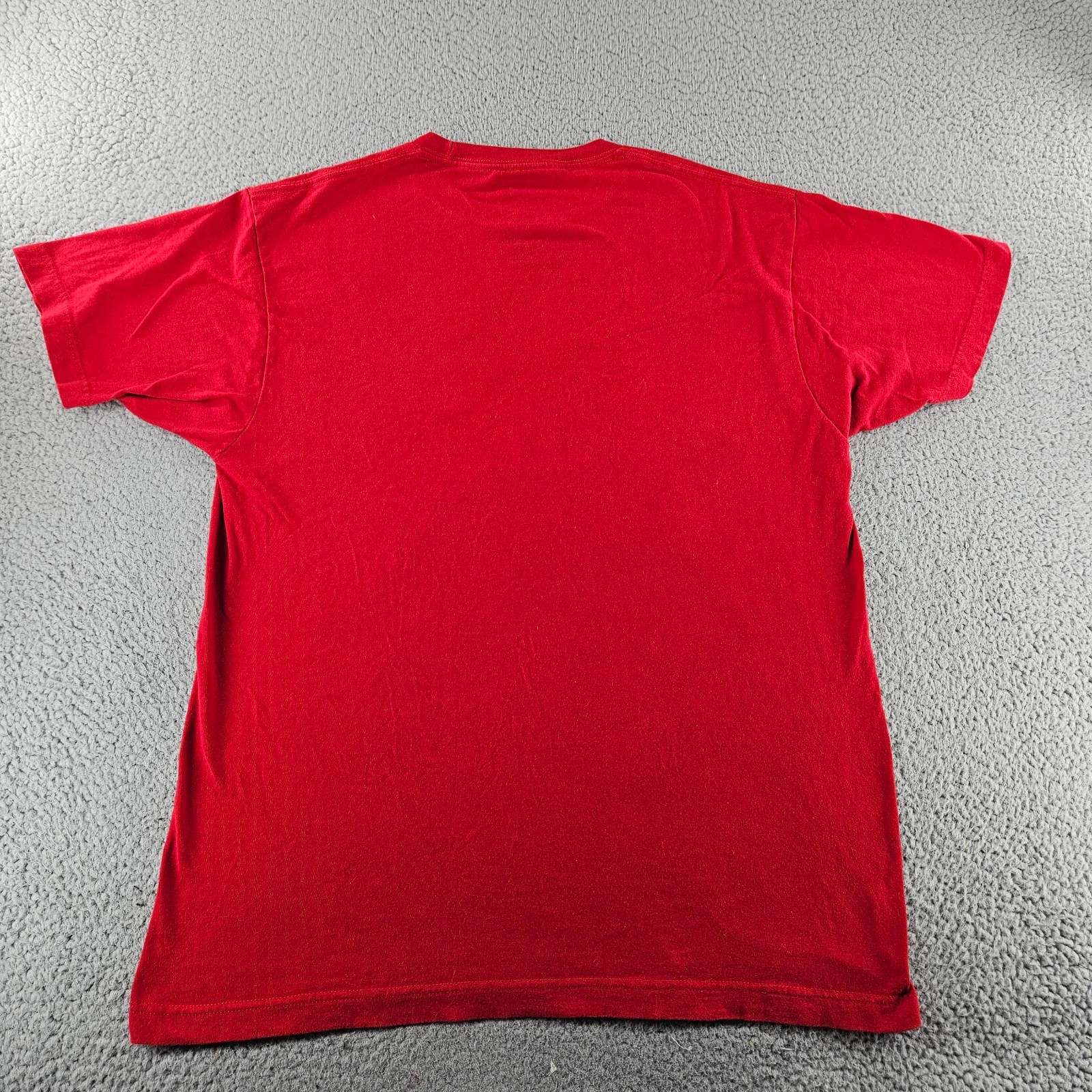 Bucees Shirt Mens Large Red Graphic Tee Logo Cotton Casual Travel Short Sleeve