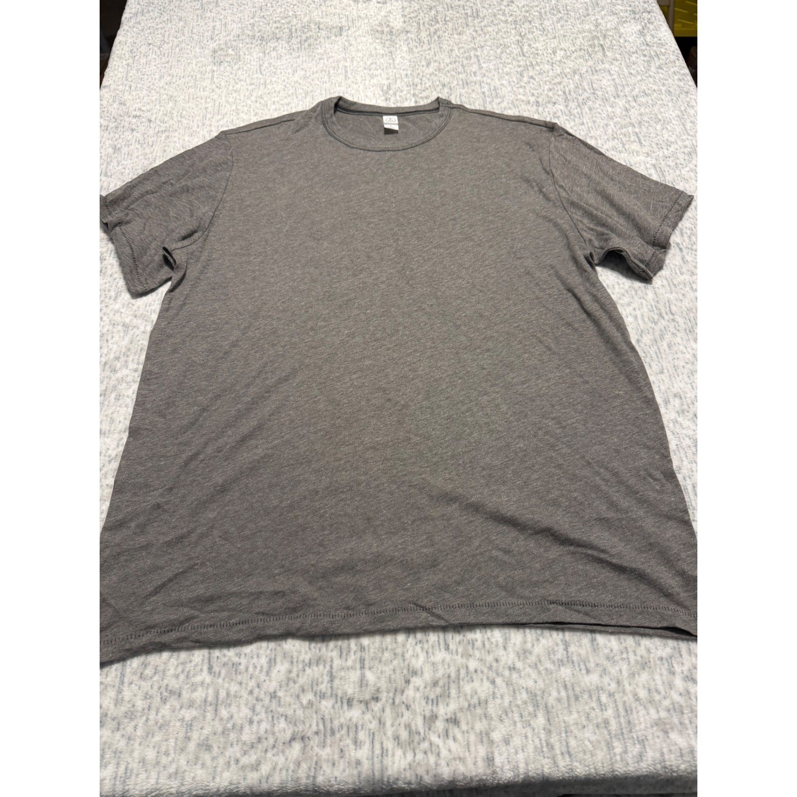 ALTERNATIVE Mens Gray Crew Neck T Shirt Size L Soft Casual Everyday Basic NWOT