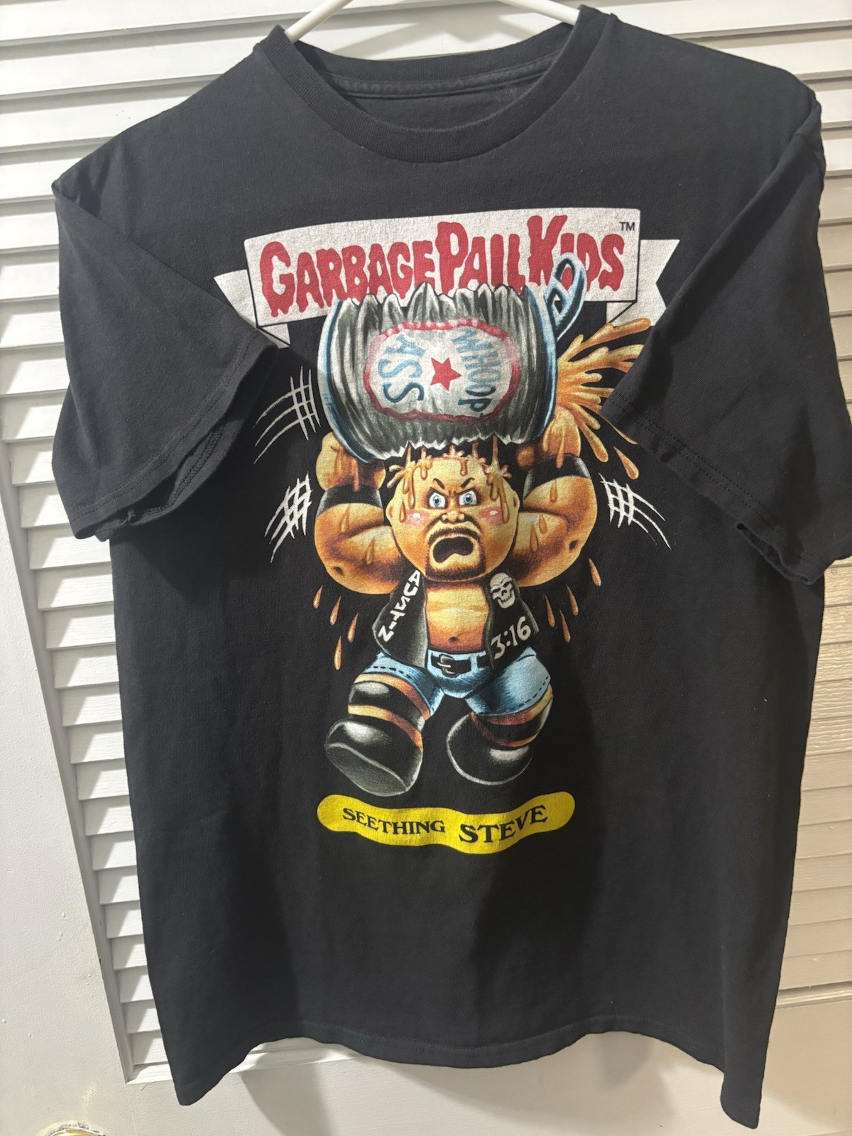 Ripple Junction WWE x Garbage Pail Kids Steve Black Graphic Tee Crew Neck M