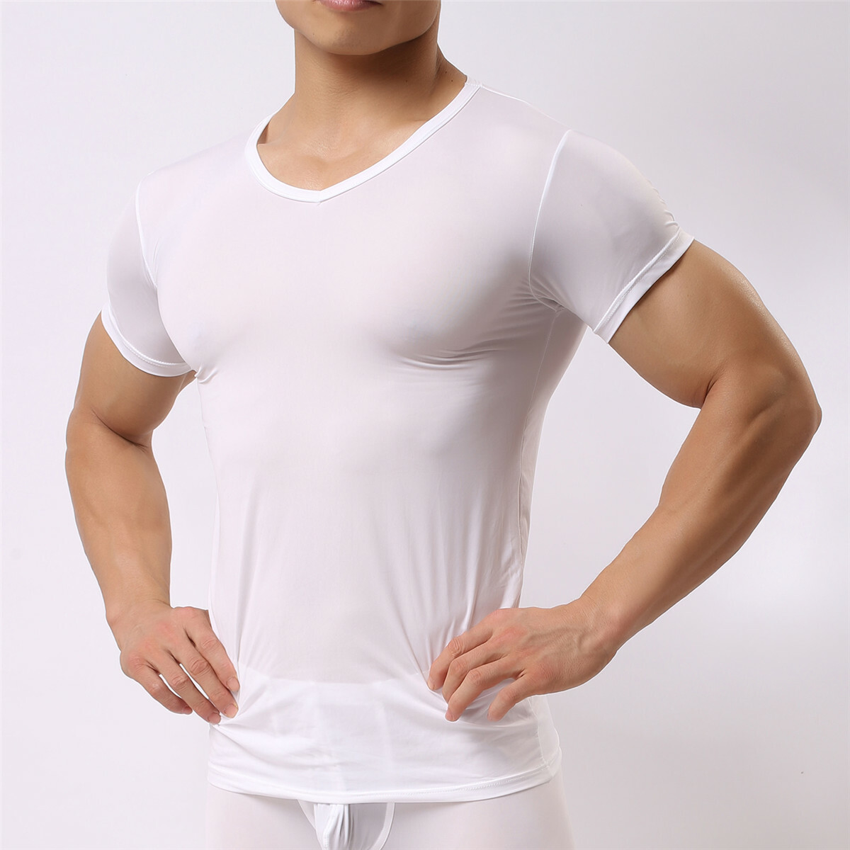 Men&rsquo;s T-Shirt Gym Tops Slim Fitness Basic T-shirt Bodybuilding Tight V-Neck Tee