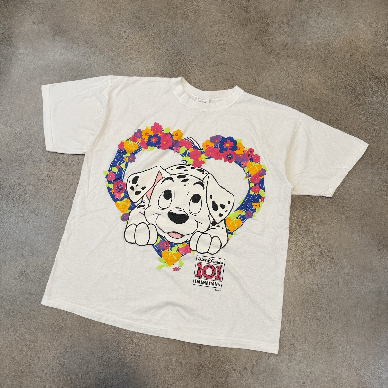 Vintage 90s 101 Dalmatians Walt Disney Tee Shirt Fits XL White Movie Heart 1990s