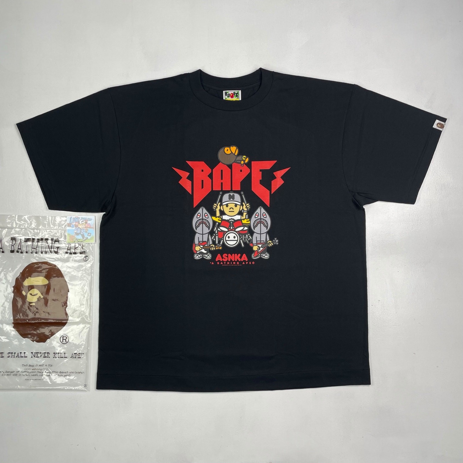 2010 BAPE Baby Milo « MI ROCK » NIGO Tee – Size XL