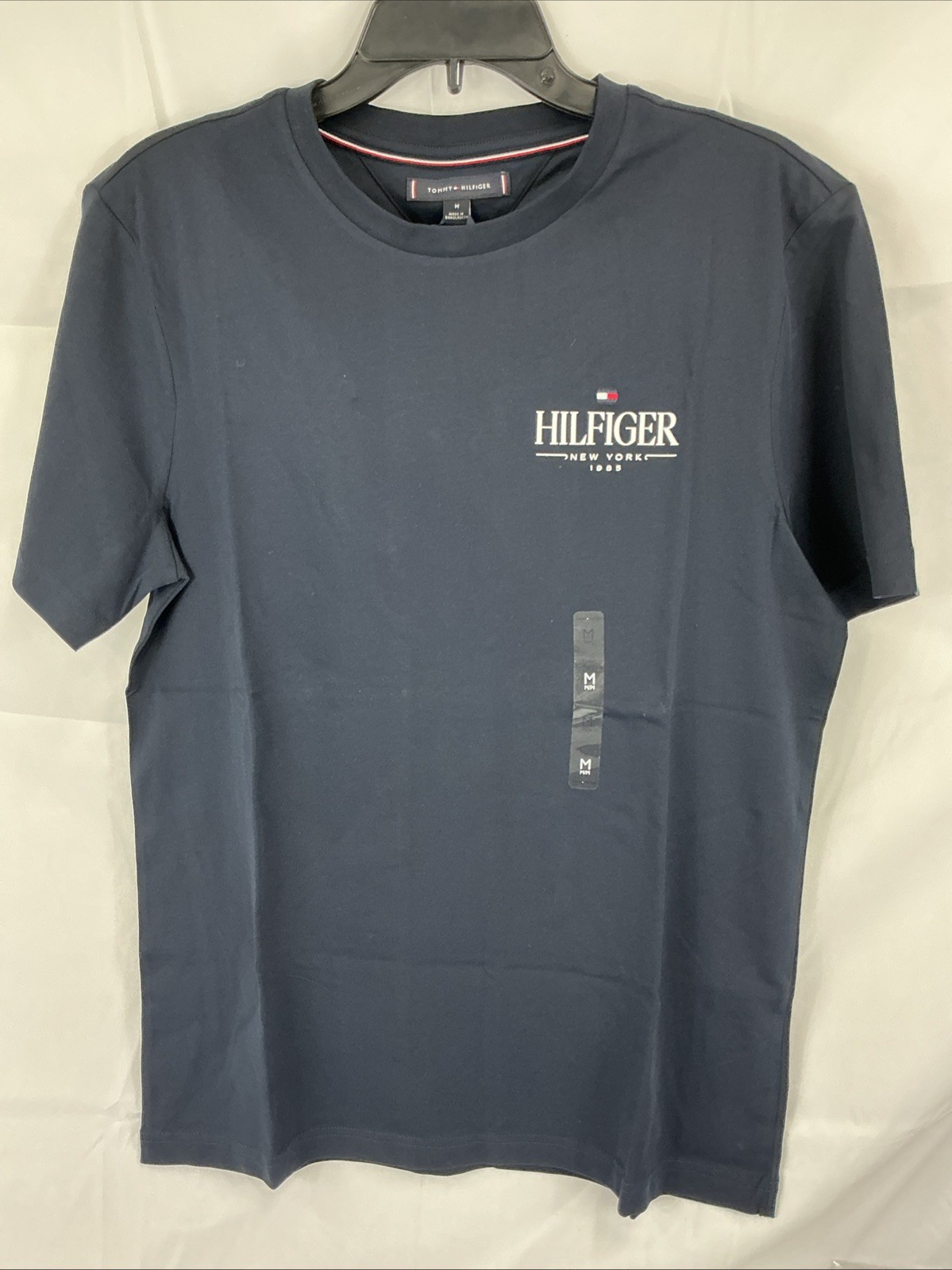 NWT Tommy Hilfiger Shirt Men&rsquo;s Navy M Logo Crewneck Graphic T-Shirt
