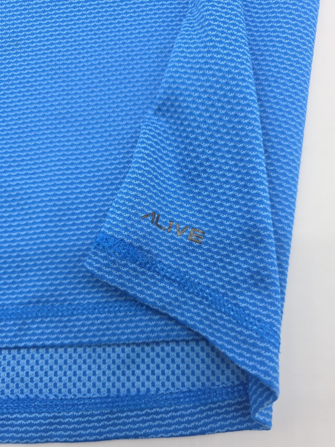Alive T-Shirt Men Large Blue Solid Running Gym..#40874