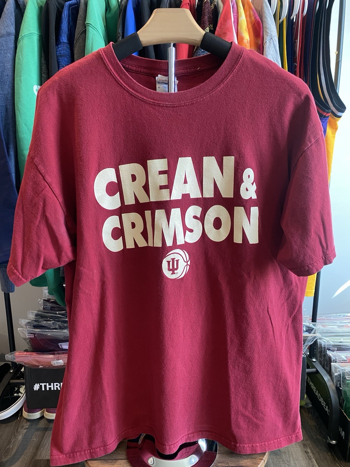 INDIANA HOOSIERS IU CREAN & CRIMSON Graphic T Shirt Gildan Size Large