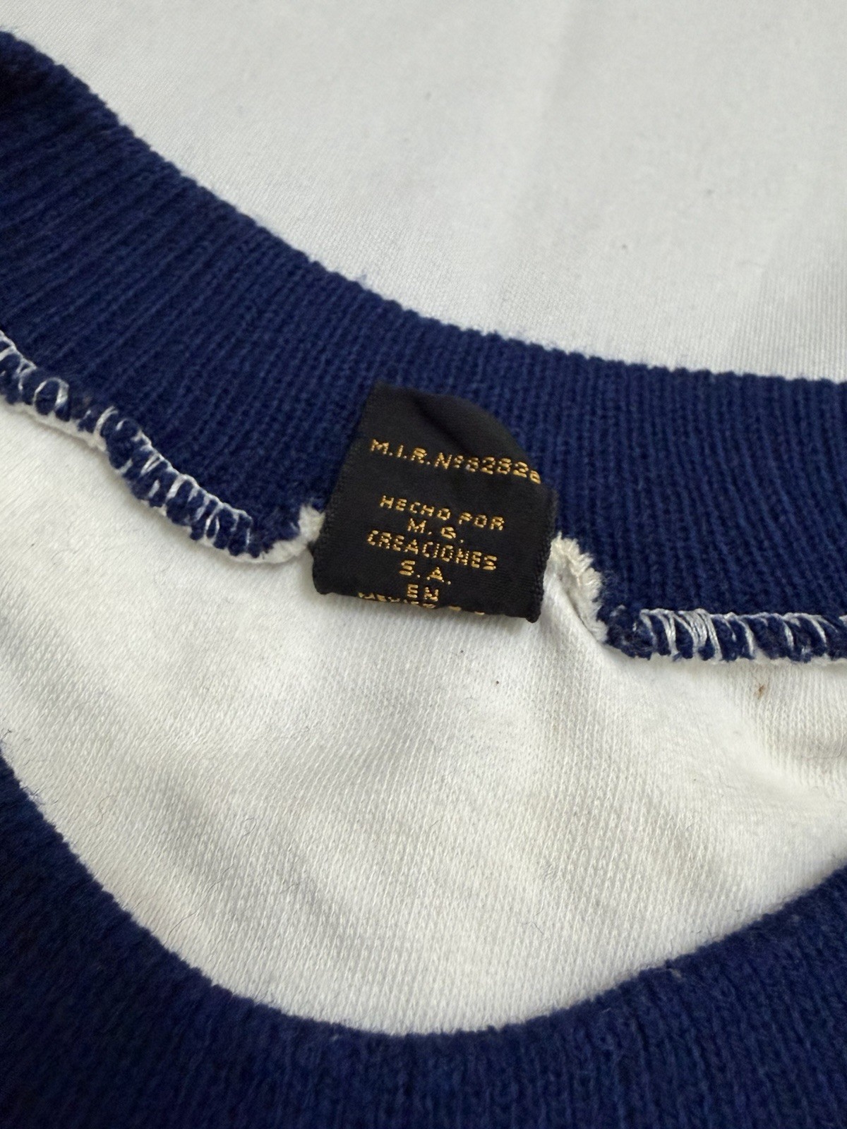 50s 60s 70s Mexican university T-shirt XS Ringer UNAM