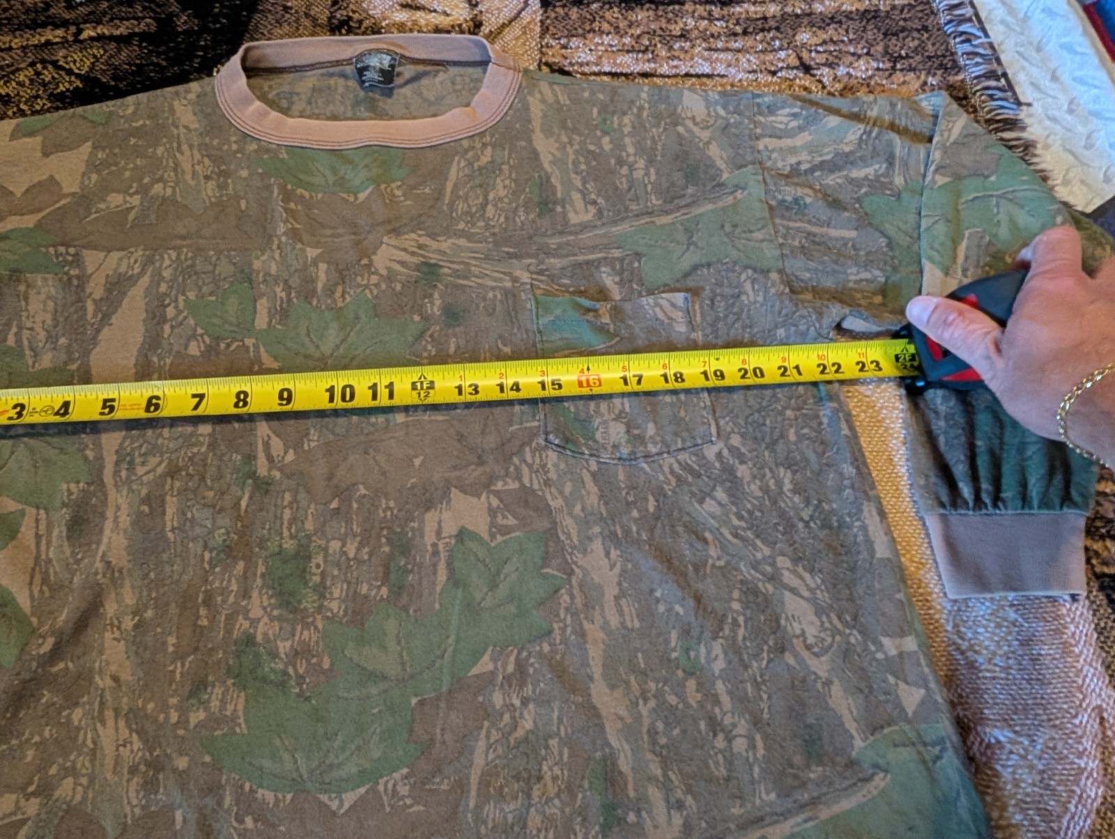 Ace Sportswear Vtg. 80&rsquo;s Men&rsquo;s Trebark Camo Long Sleeve Crew Neck T-Shirt L