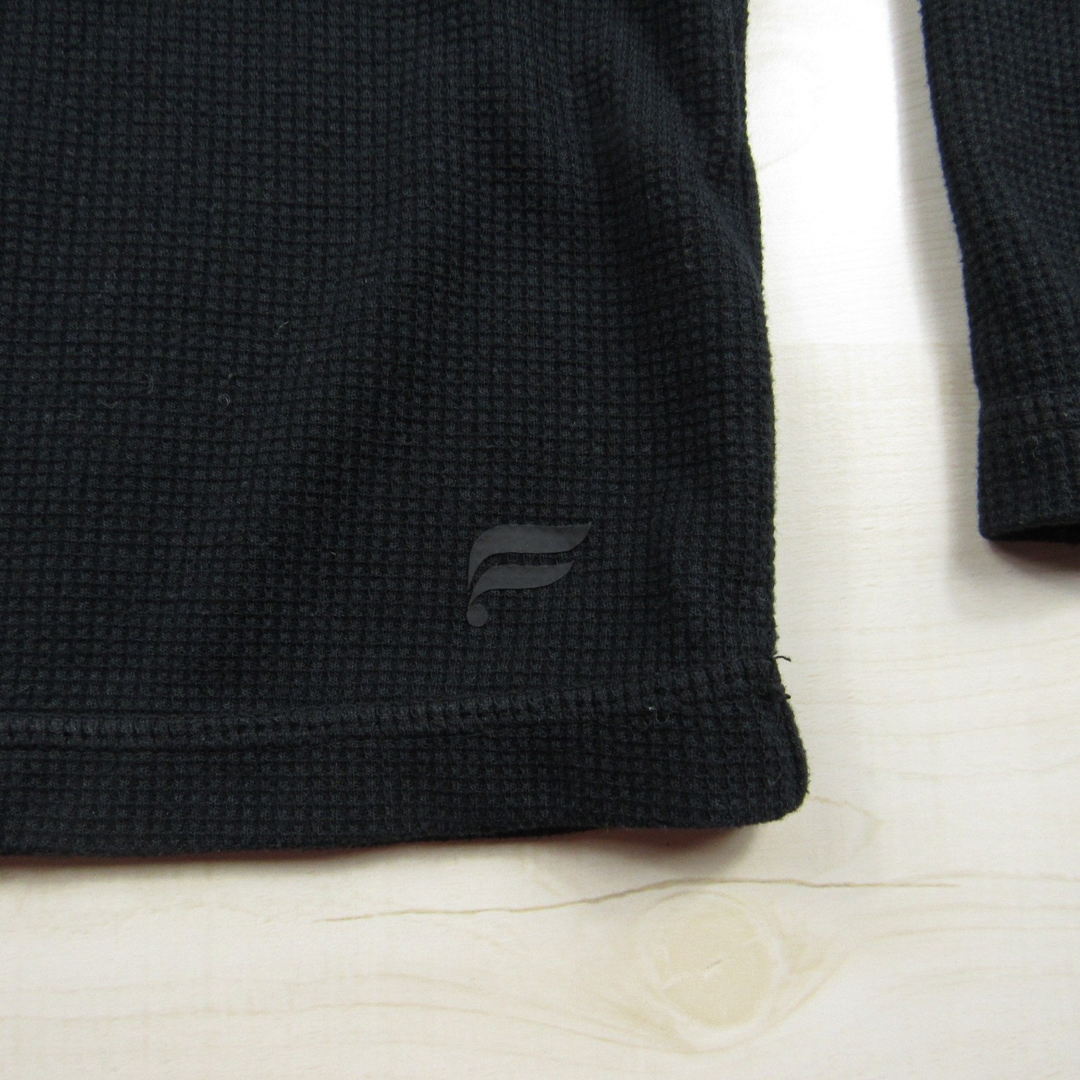 Fabletics Shirt Mens Medium Black Henley Thermal Waffle Cotton Long Sleeve A1