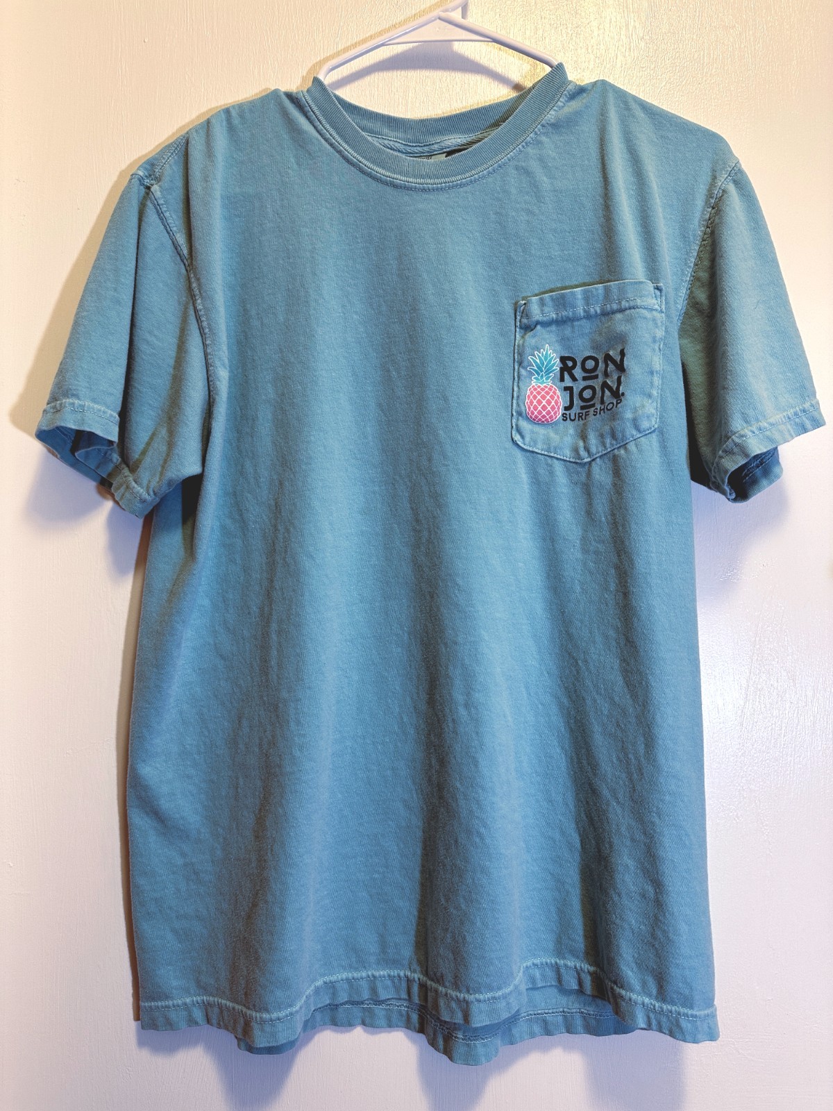 Ron Jon Surf Shop T-Shirt Mens Medium Aqua Pineapple Cocoa Beach Florida Graphic