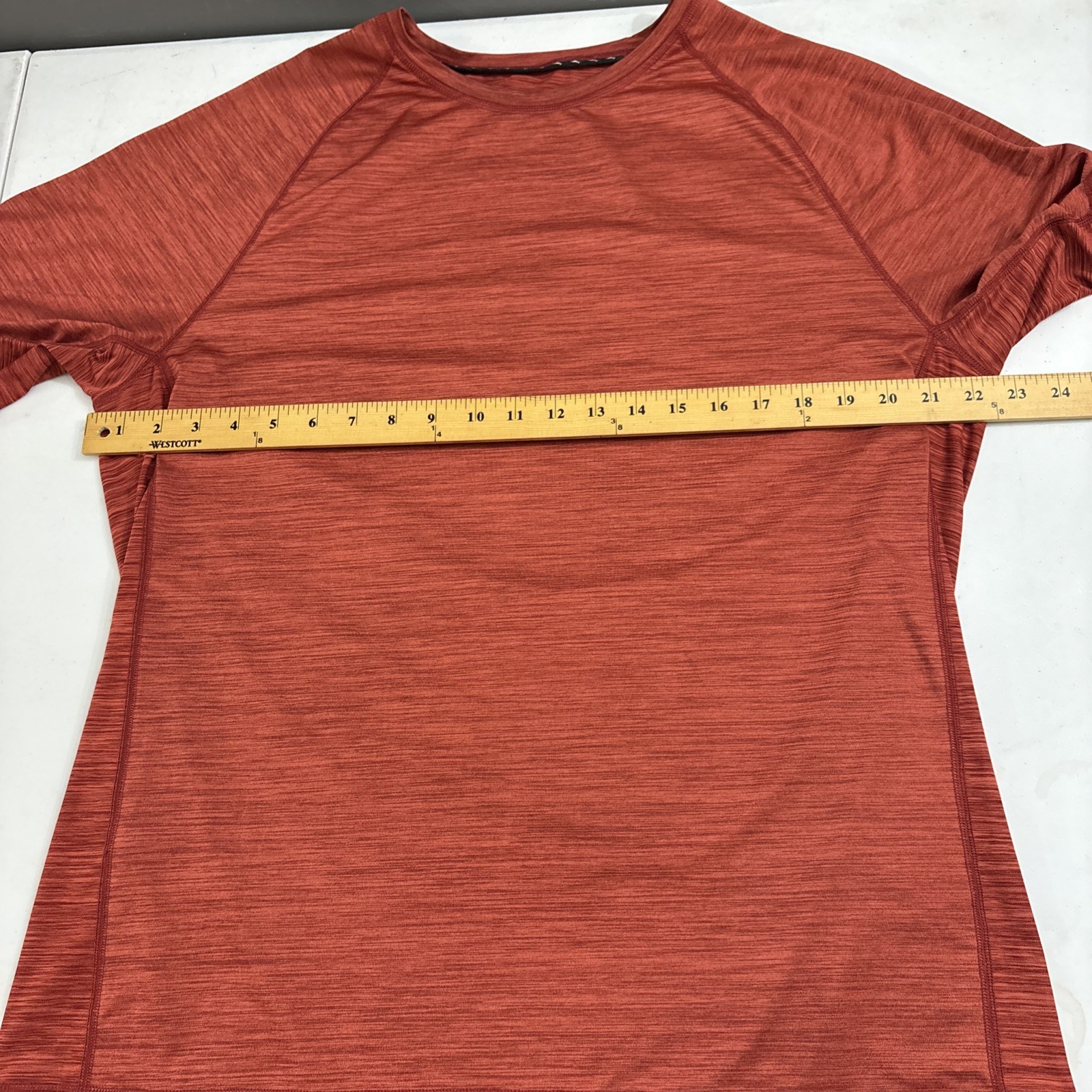 Tommy Bahama Island zone Men’s Performance T-shirt Size Large