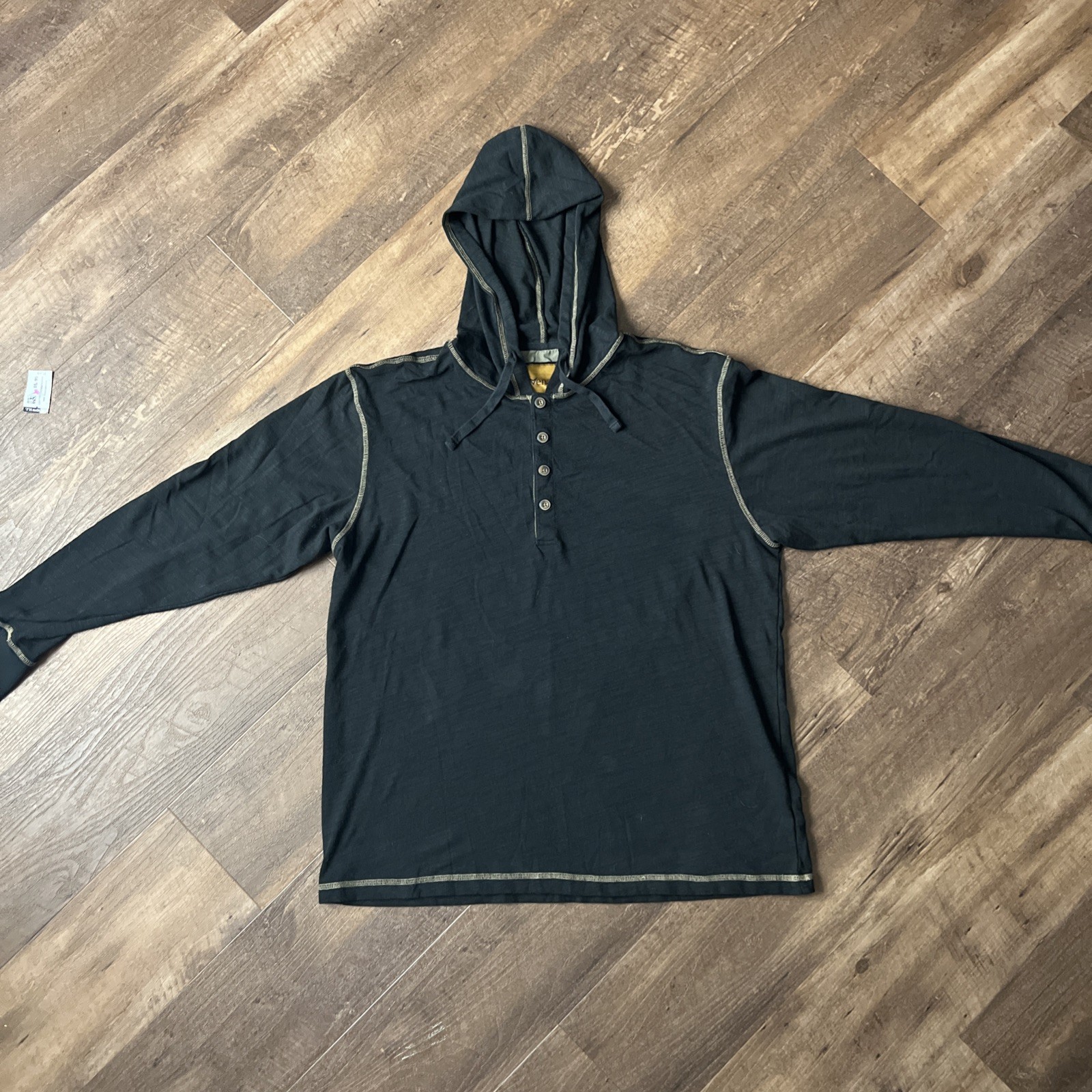 Venado Shirt Men’s Large Black Long Sleeve Hooded Henley Stretch Pullover Bravo