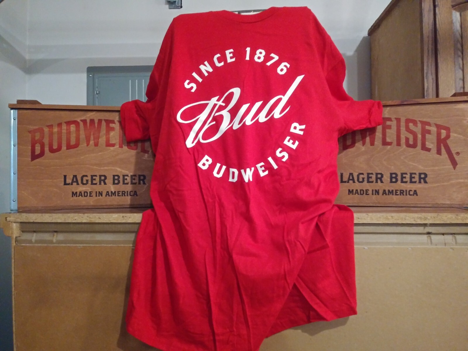Budweiser tshirt Large Hanes