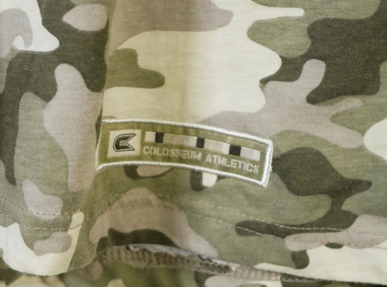 NDSU North Dakota Bison Camo Colosseum T-Shirt Size L Military Aesthetics NCAA