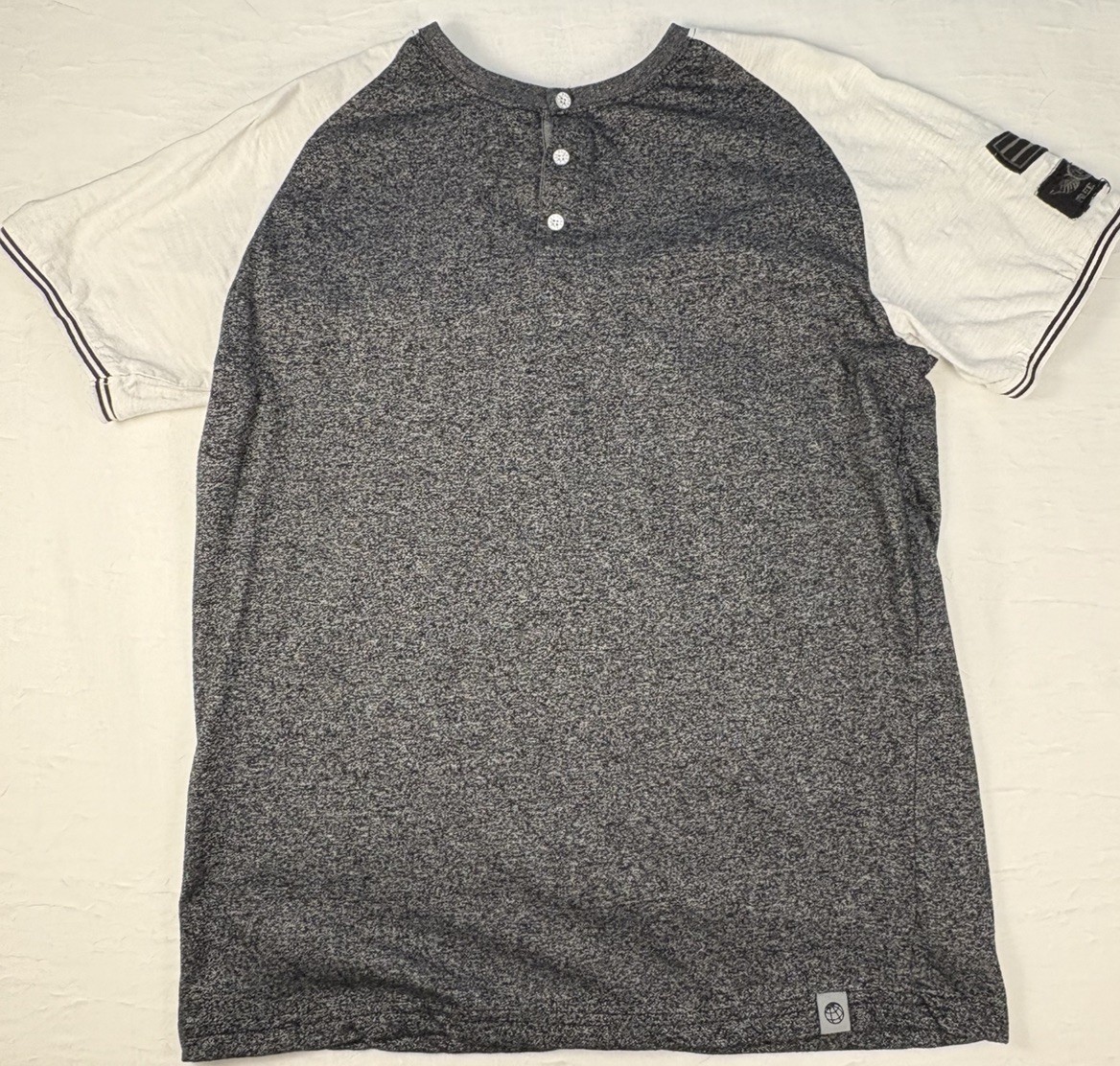 Free Planet Men&rsquo;s L Gray with White Sleeve Military Style Decal T-Shirt Cotton