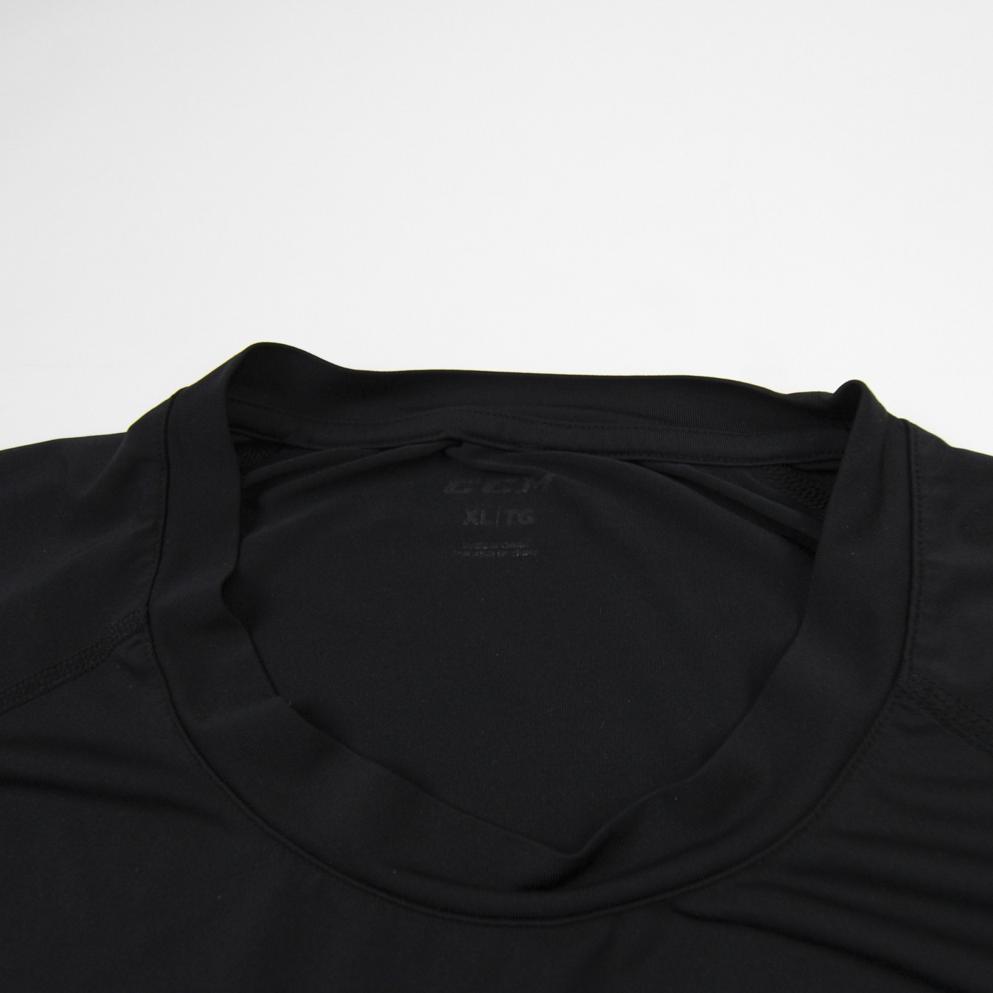 CCM Long Sleeve Shirt Men&rsquo;s Black Used XL