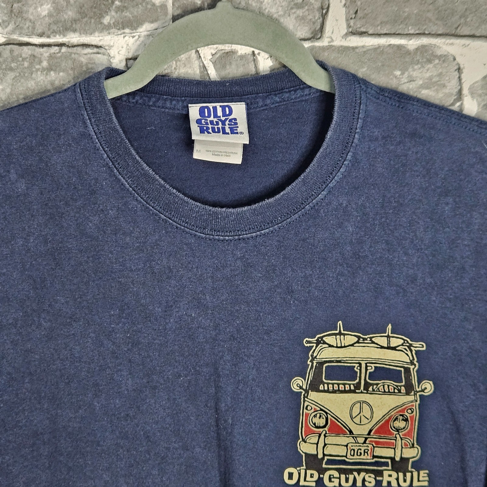 Old Guys T Shirt Mens Medium Navy Blue Surf Bus Camper Graphic Tee
