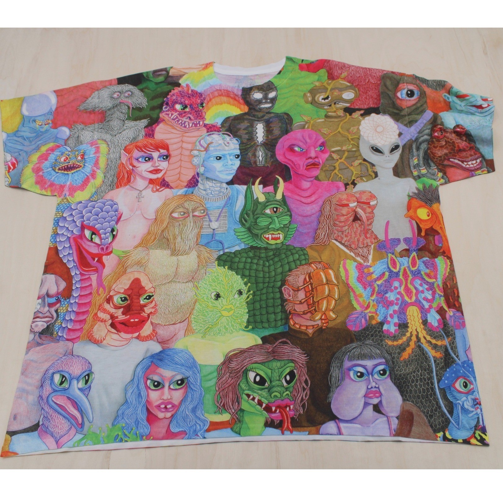 Mens Artistic All Over Print Alien Monster Graphic Tee Multicolor Threadless 2XL