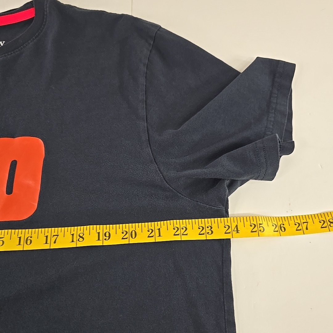 PSYCHO BUNNY SIZE 8 Navy Lyons Flocking Graphic Crew-Neck Short Sleeve T-Shirt..