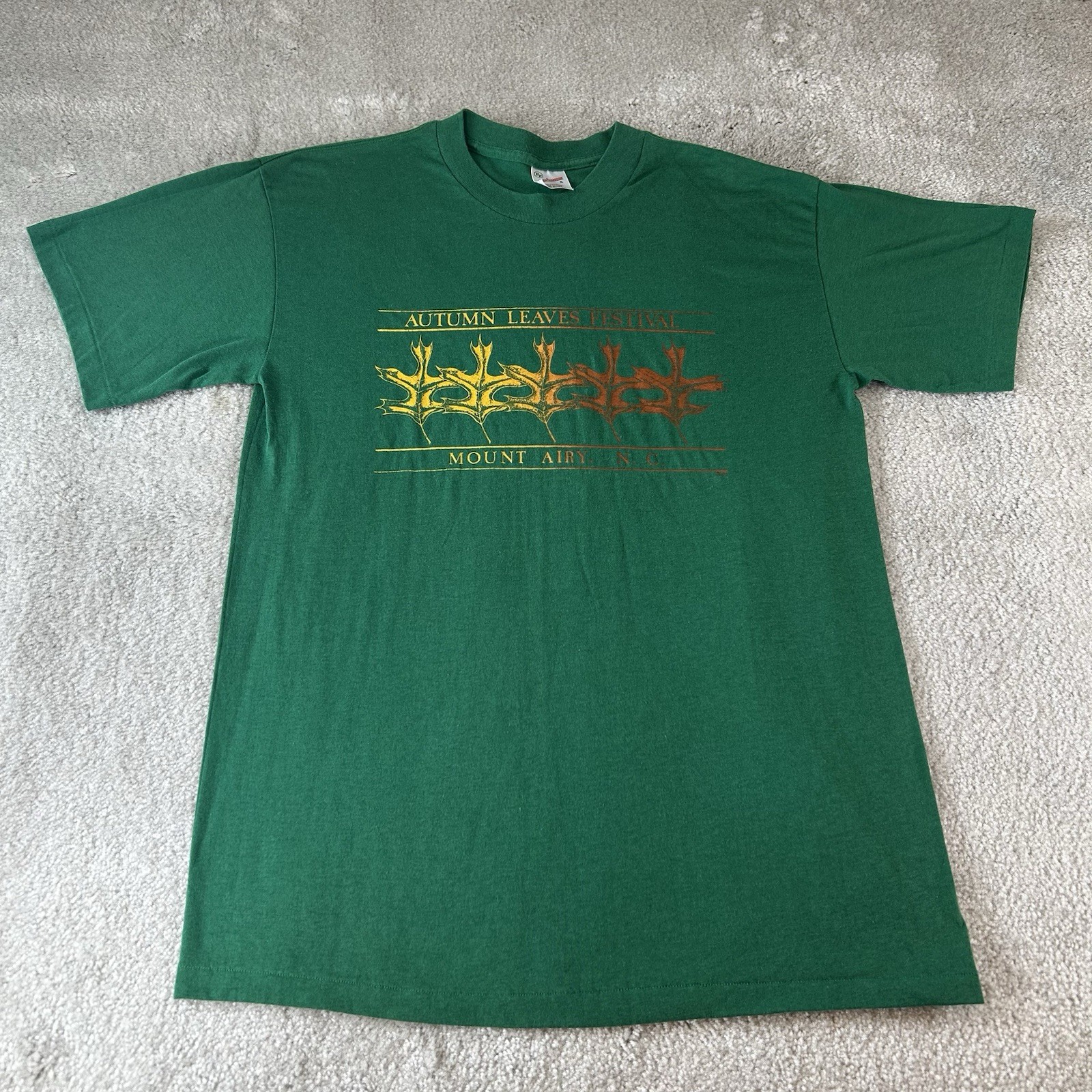 Vintage 80s Autumn Leaves Festival Mount Airy North Carolina Fall T-Shirt XL