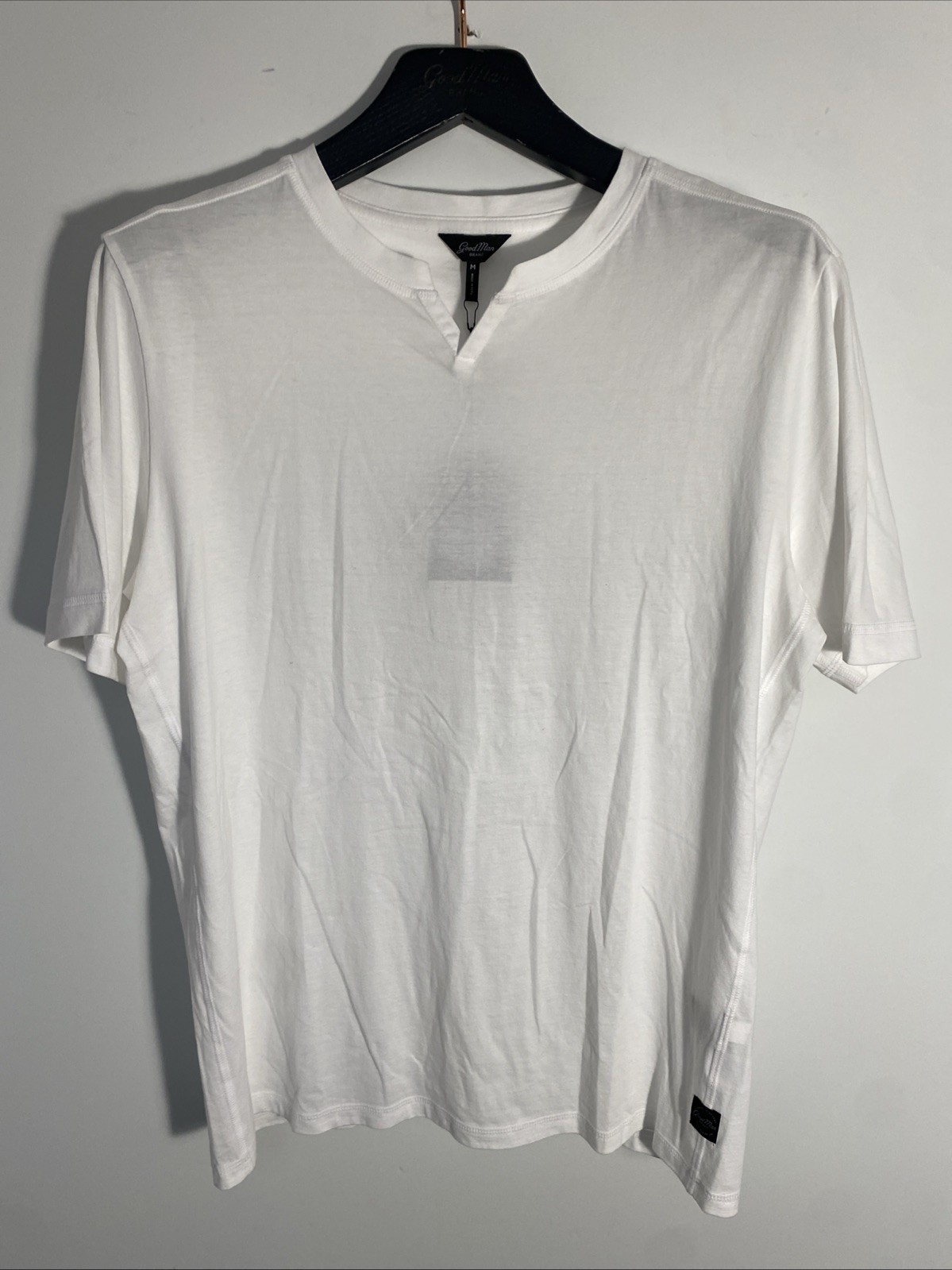 Good Man Brand Premium V-Notch Tee In White Size M