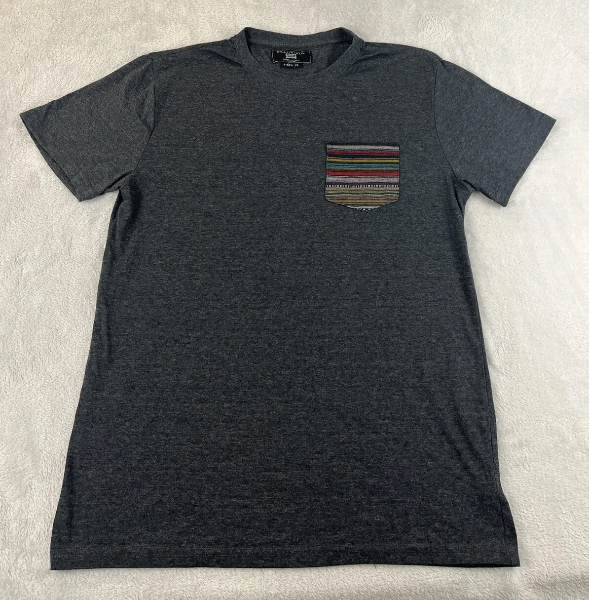 Beautiful Giant mens gray short sleeve pocket tshirt size medium