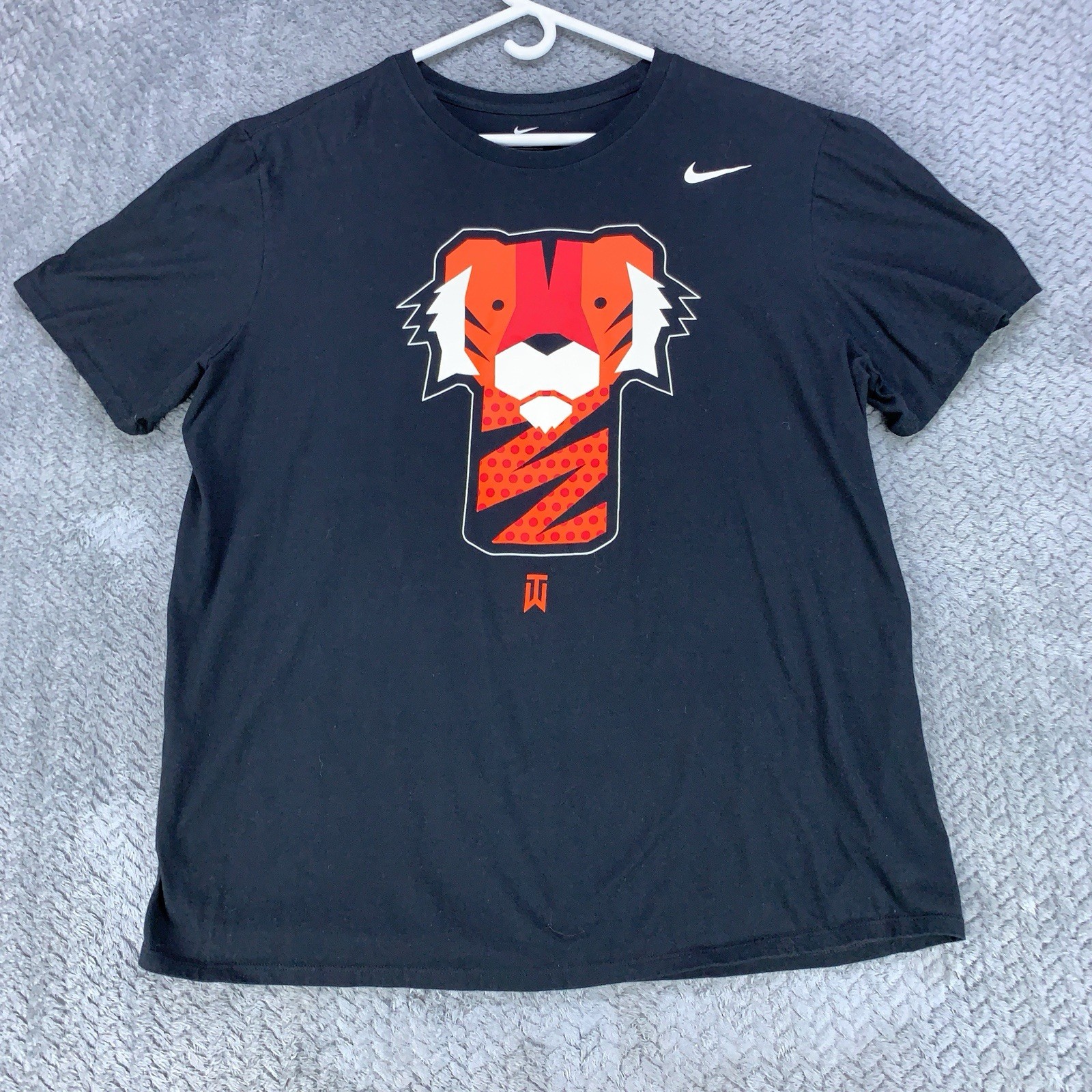 The Nike Tee Tiger Woods Frank Club Head Cover Graphic Black T-Shirt, X-Large XL