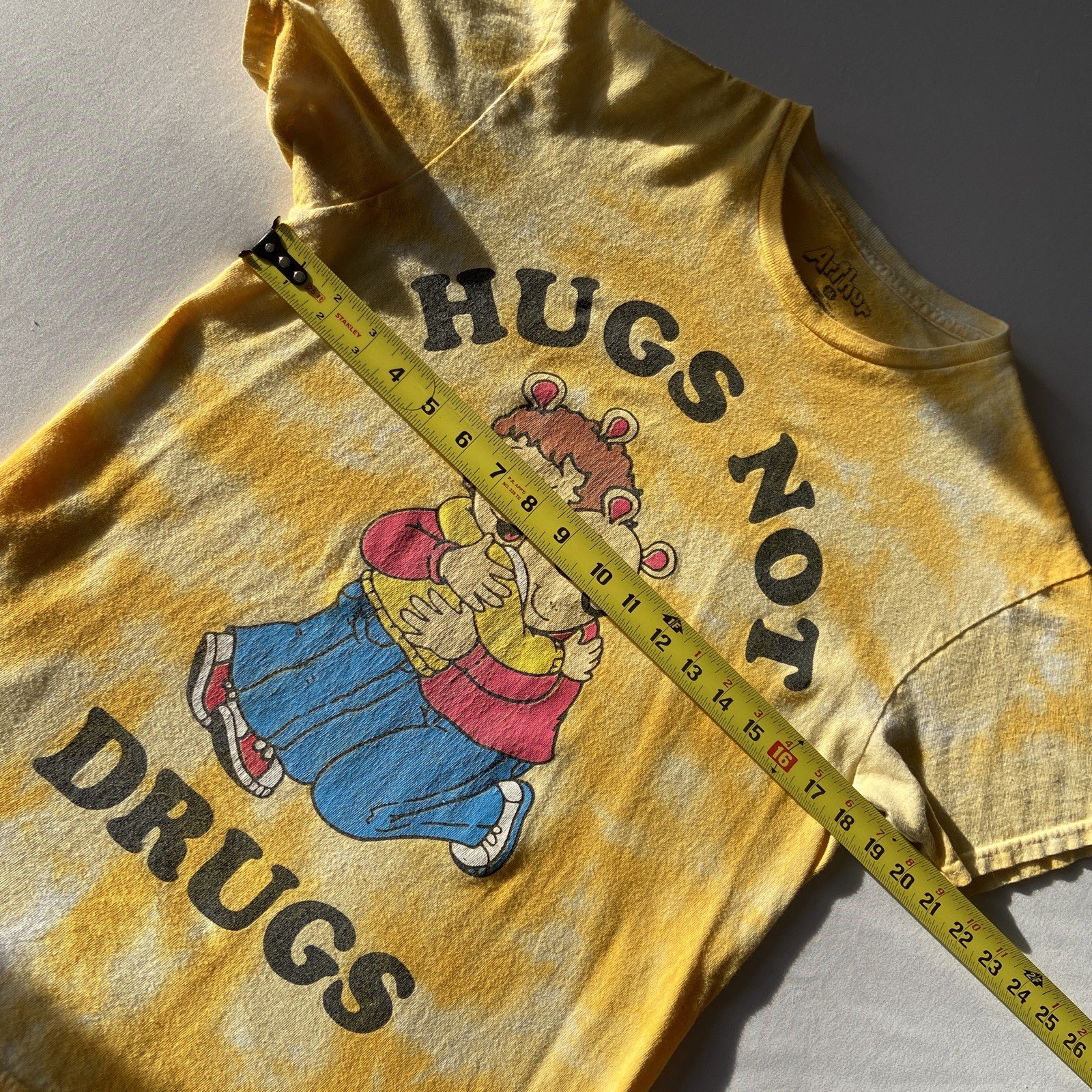 Arthur Call Your Mother “Hugs Not Drugs” Shirt Yellow Tie Dye Size Medium