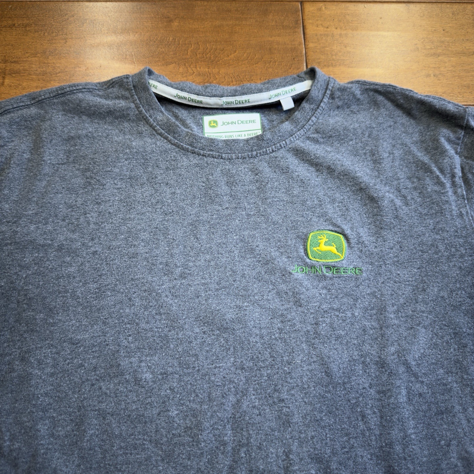 John Deere Embroidered Logo Men&rsquo;s Long Sleeve T-Shirt Gray Size M