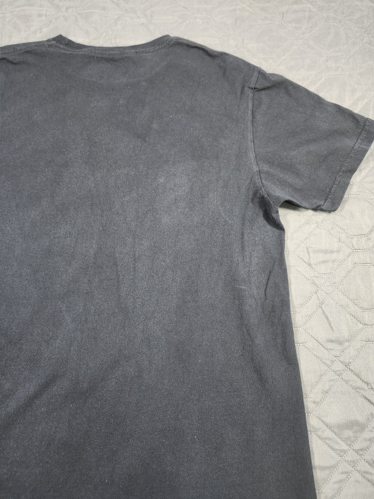 Marvel brand Wolverine graphic t-shirt featuring a comic panel illustration Size