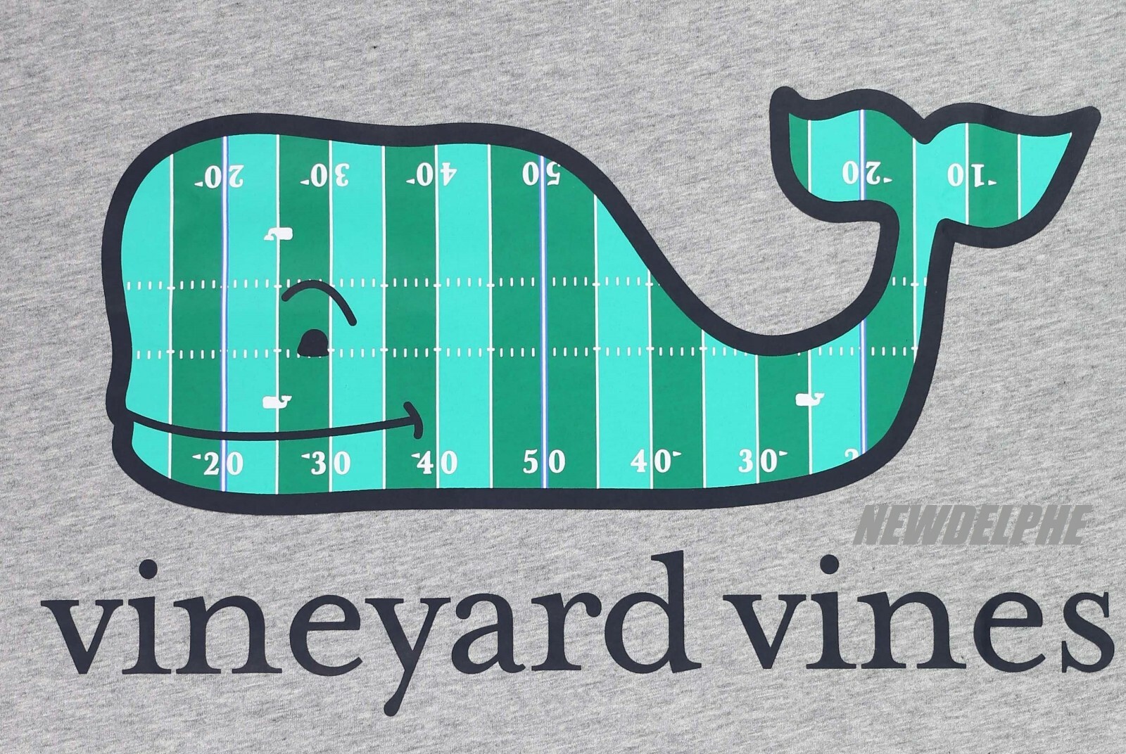 NWT Vineyard Vines Men SS Pocket Crew Tee T-Shirt « FOOTBALL FIELD WHALE EDITION »