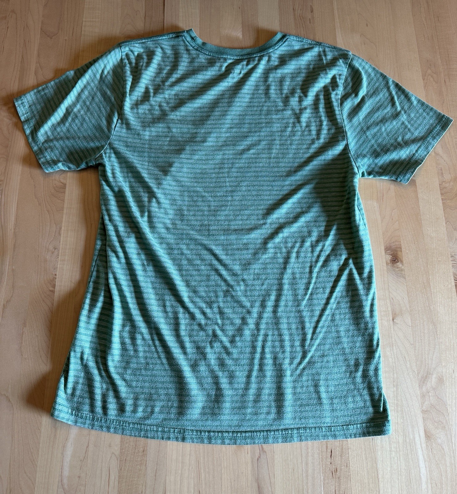 Volcom T Shirt Mens Medium Green White Striped Short Sleeve Tee Stretch