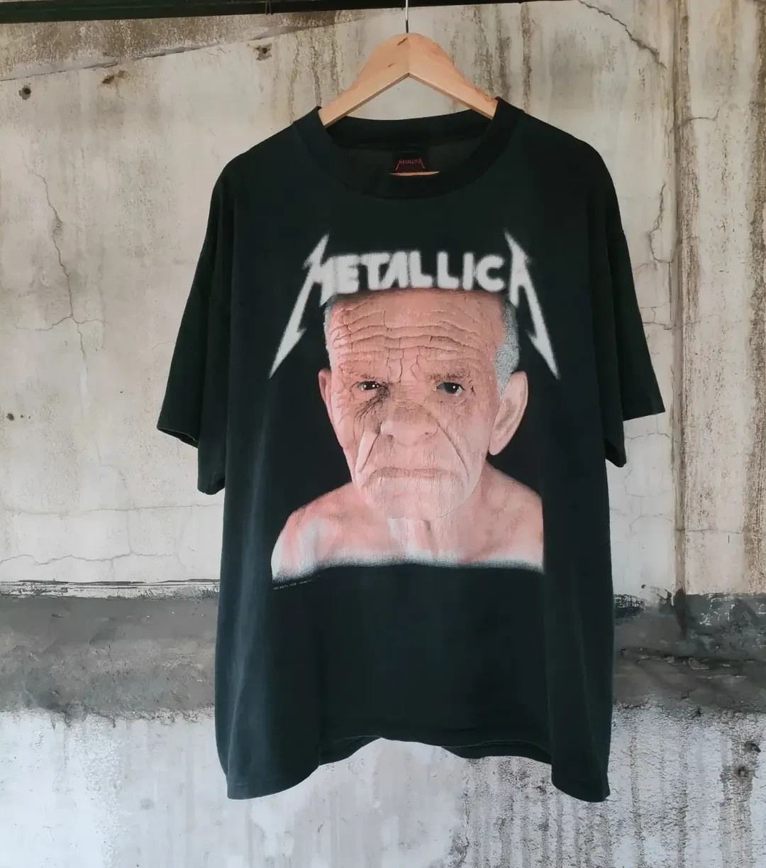 1991 Metallic aaa Enter Sandman Vintage T-Shirt Reprint