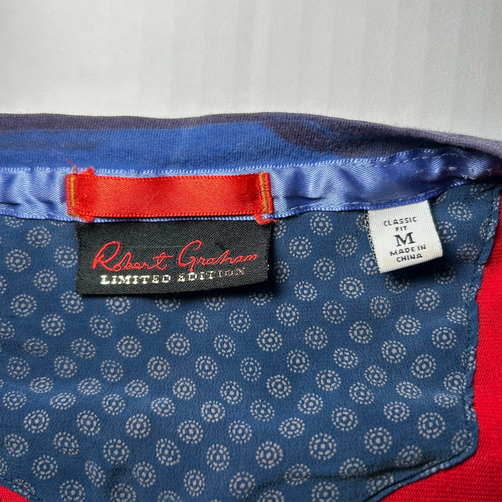 Robert Graham Downshift Limited Edition Graphic T Shirt Mens Medium Multicolor