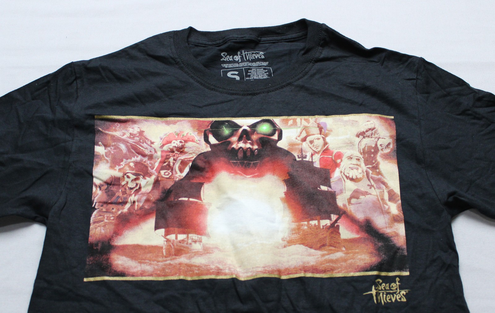 Loot Crate Unisex Adult&rsquo;s Sea Of Thieves Graphic T-Shirt EH6 Black Small