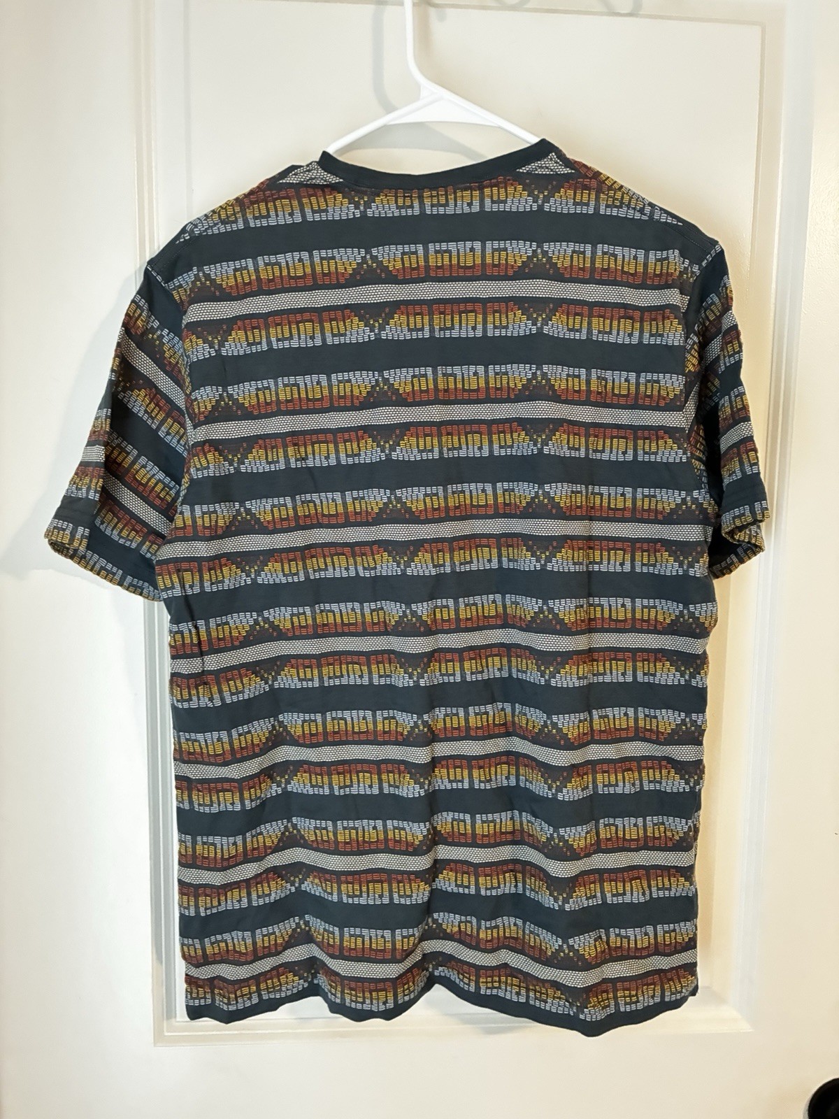 Howler Bros Jacquard Southwestern Short Sleeve Size Med T -Shirt