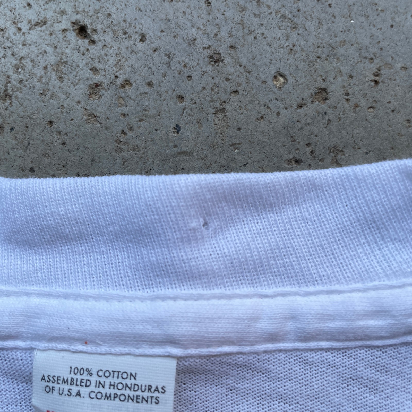 Vintage 80&rsquo;s Fruit Of The Loom Blank T-Shirt White Undershirt Size Medium 38-40