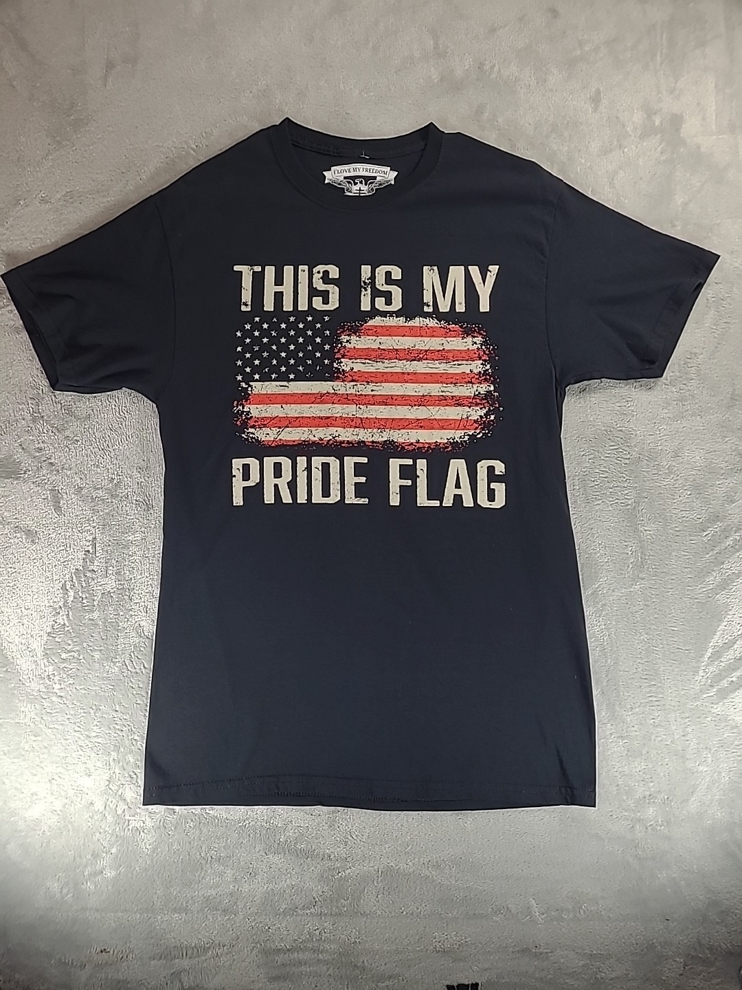 I Love My Freedom Never Surrender Mens Med Black »This Is My Pride Flag » T-Shirt