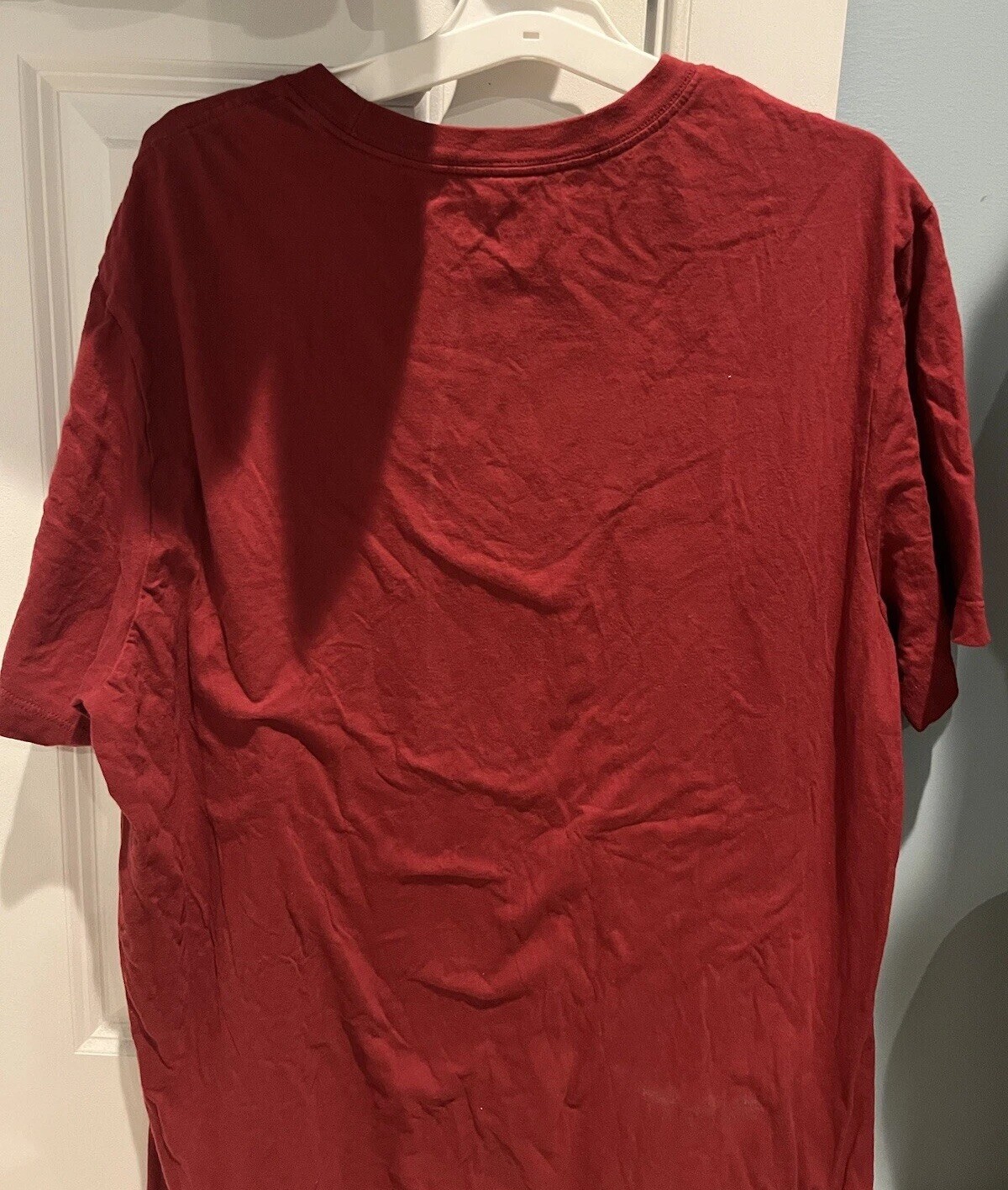 Nike Red Maroon Swoosh T-Shirt Athletic The Nike Tee Size XL Extra Large New