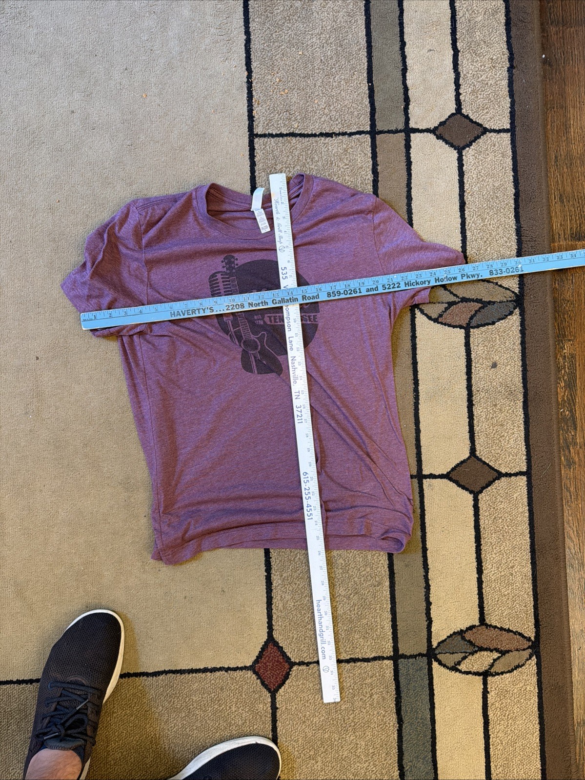 Nashville T Shirt Men’s Large Maroon Canvas Brand