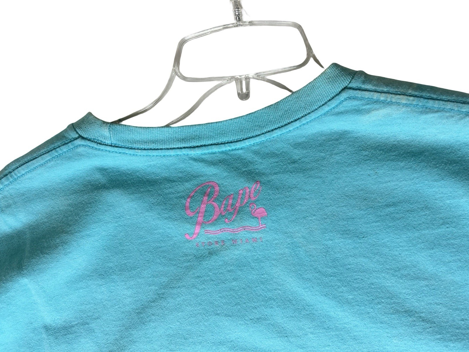 VTG A Bathing Ape Miami Baby Milo Dolphin Single Stitch T-shirt Size L Blue READ