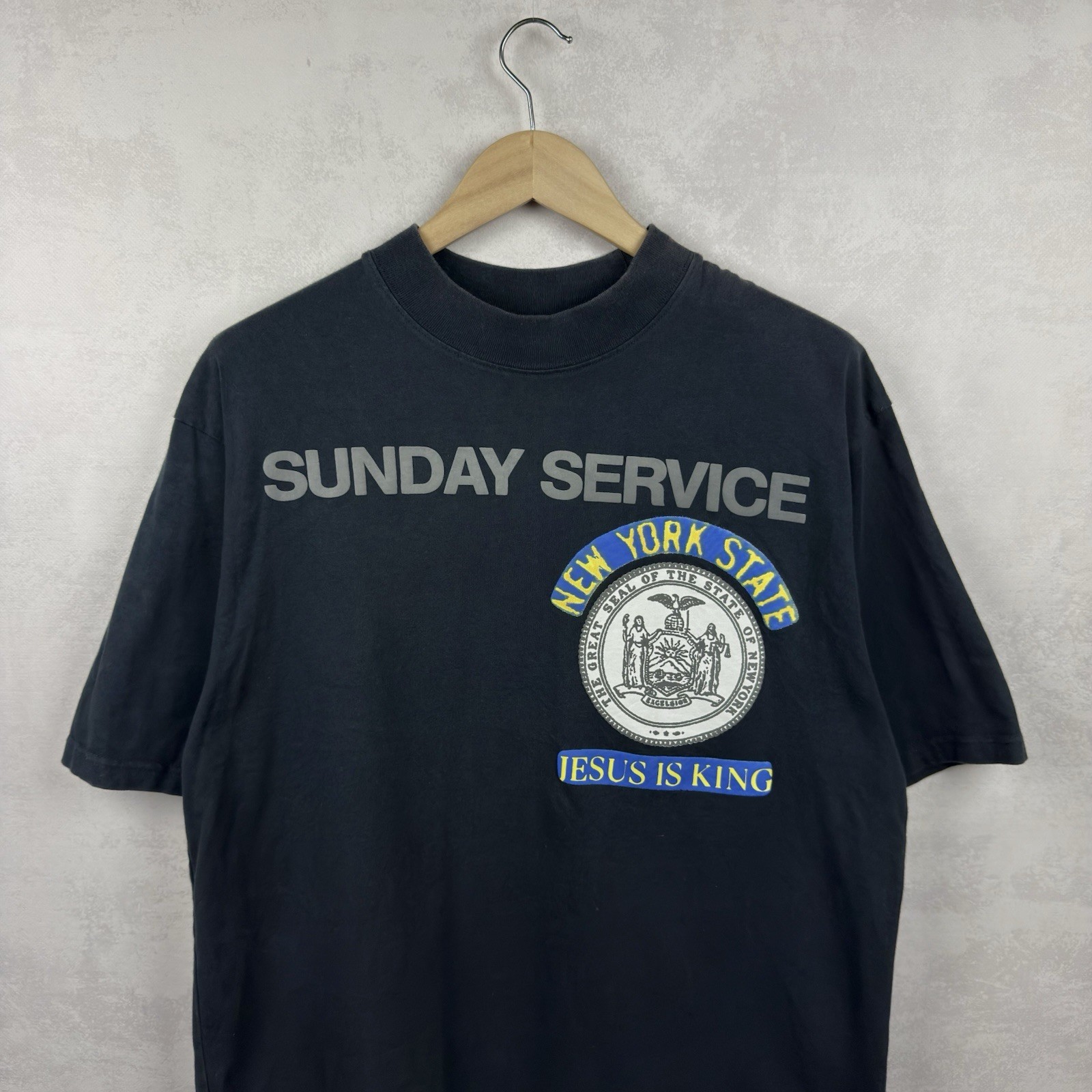 Kanye West Sunday Service Jesus Is King NYC T-Shirt Size L
