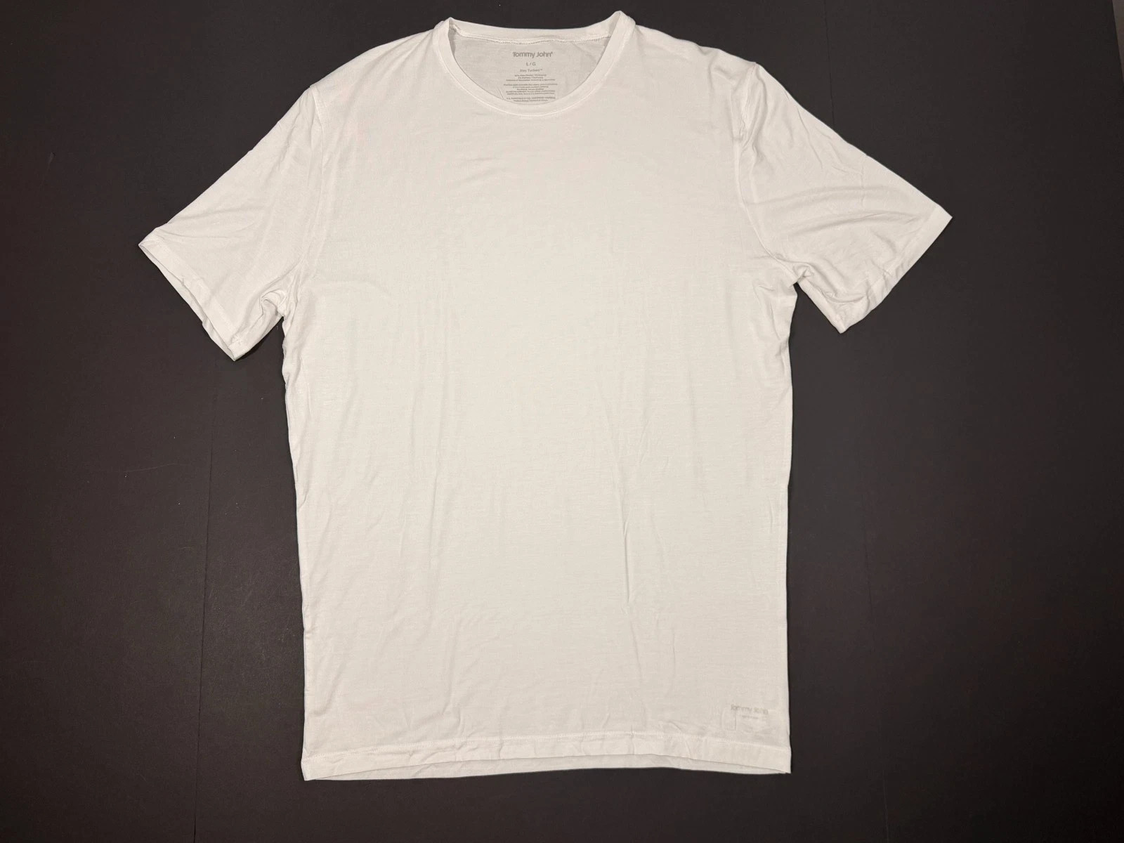 Tommy John Second Skin Stay Tucked CrewNeck Undershirt – White Size Large