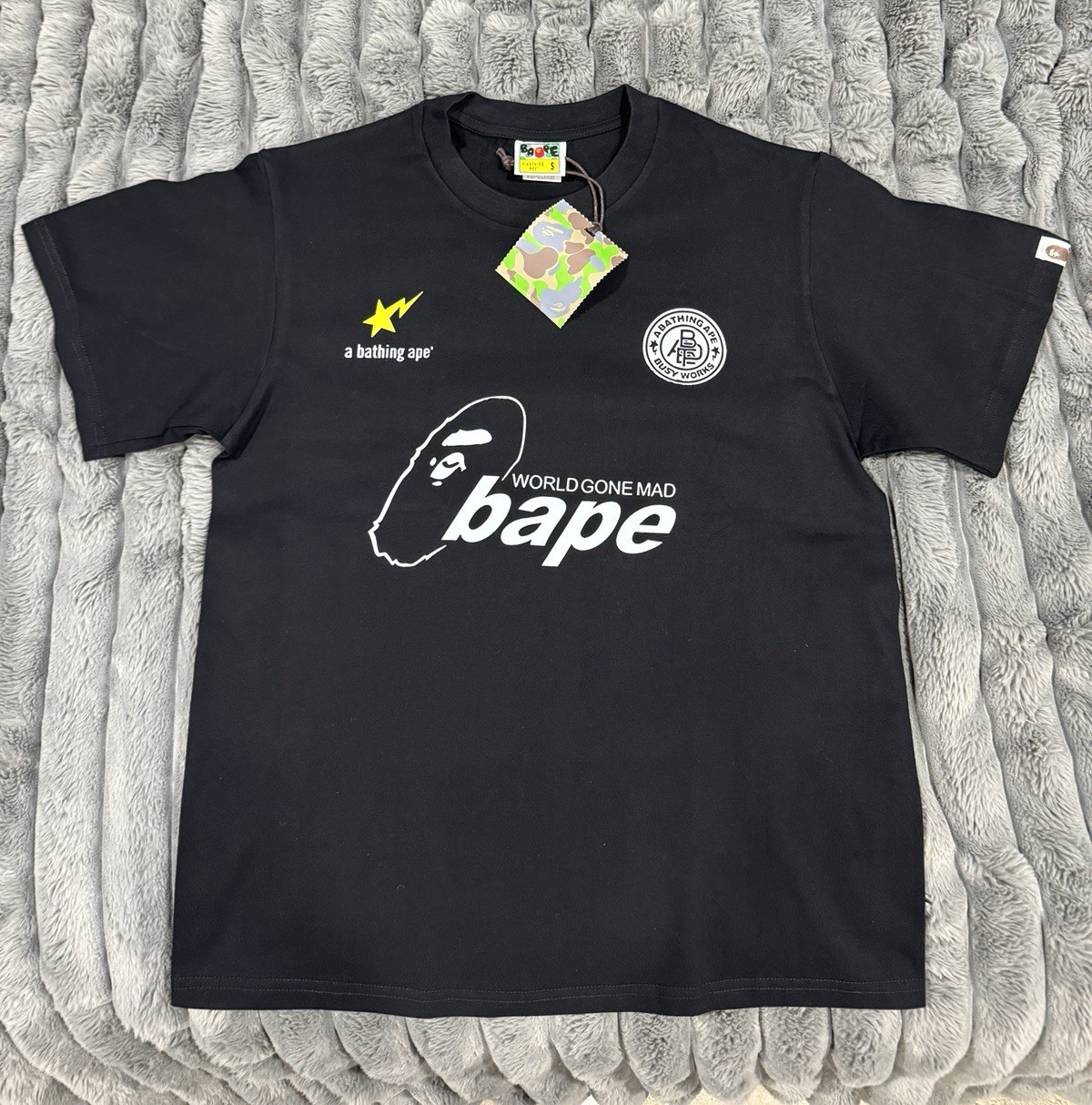 A Bathing Ape BAPE Black Ape Head Logo Graphic Crew Neck T-Shirt Men’s S