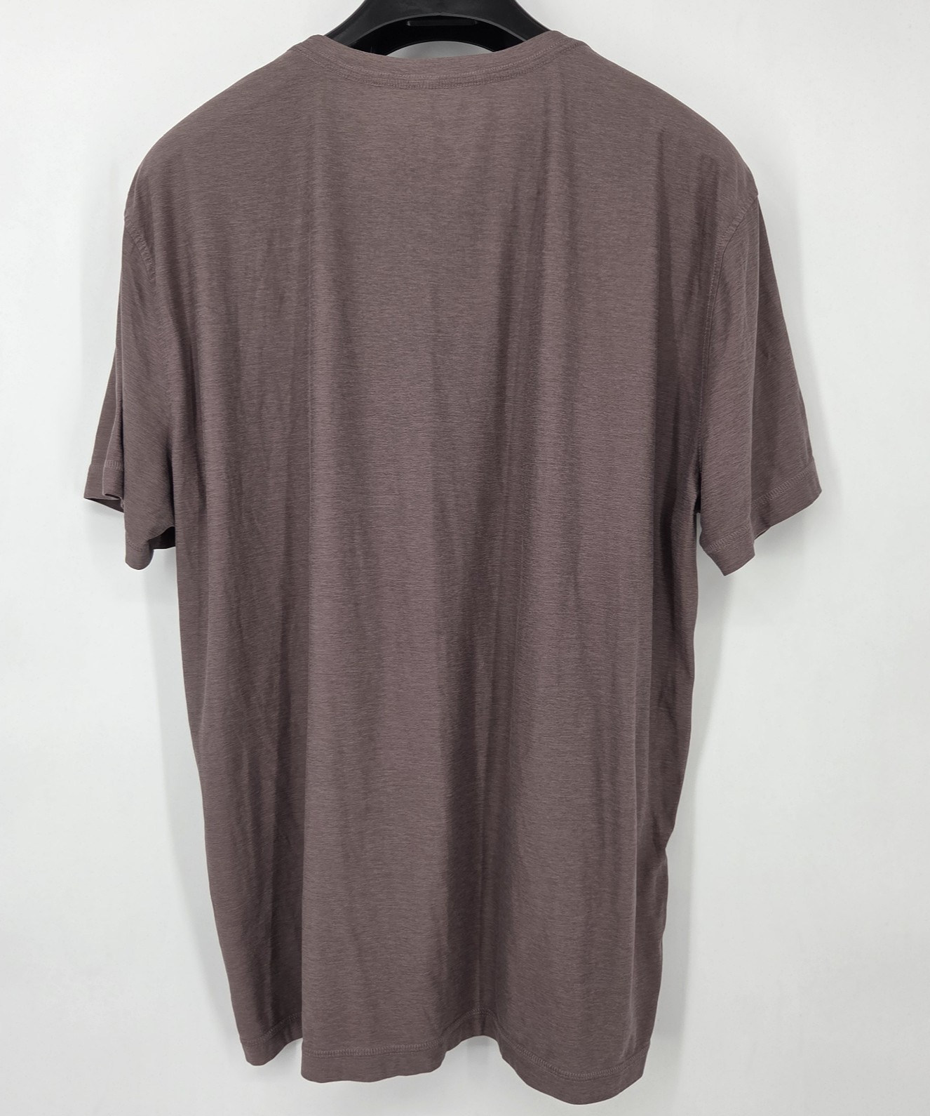 Vuori Shirt Men&rsquo;s XL Strato Tech Tee Gym Yoga Light Brown Taupe Short Sleeve