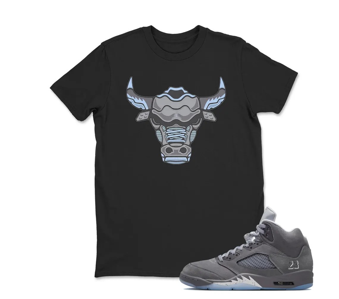 Shirt To Match JD 5 Wolf Grey, BULL Sneaker Graphic Tee, BLACK/WHITE