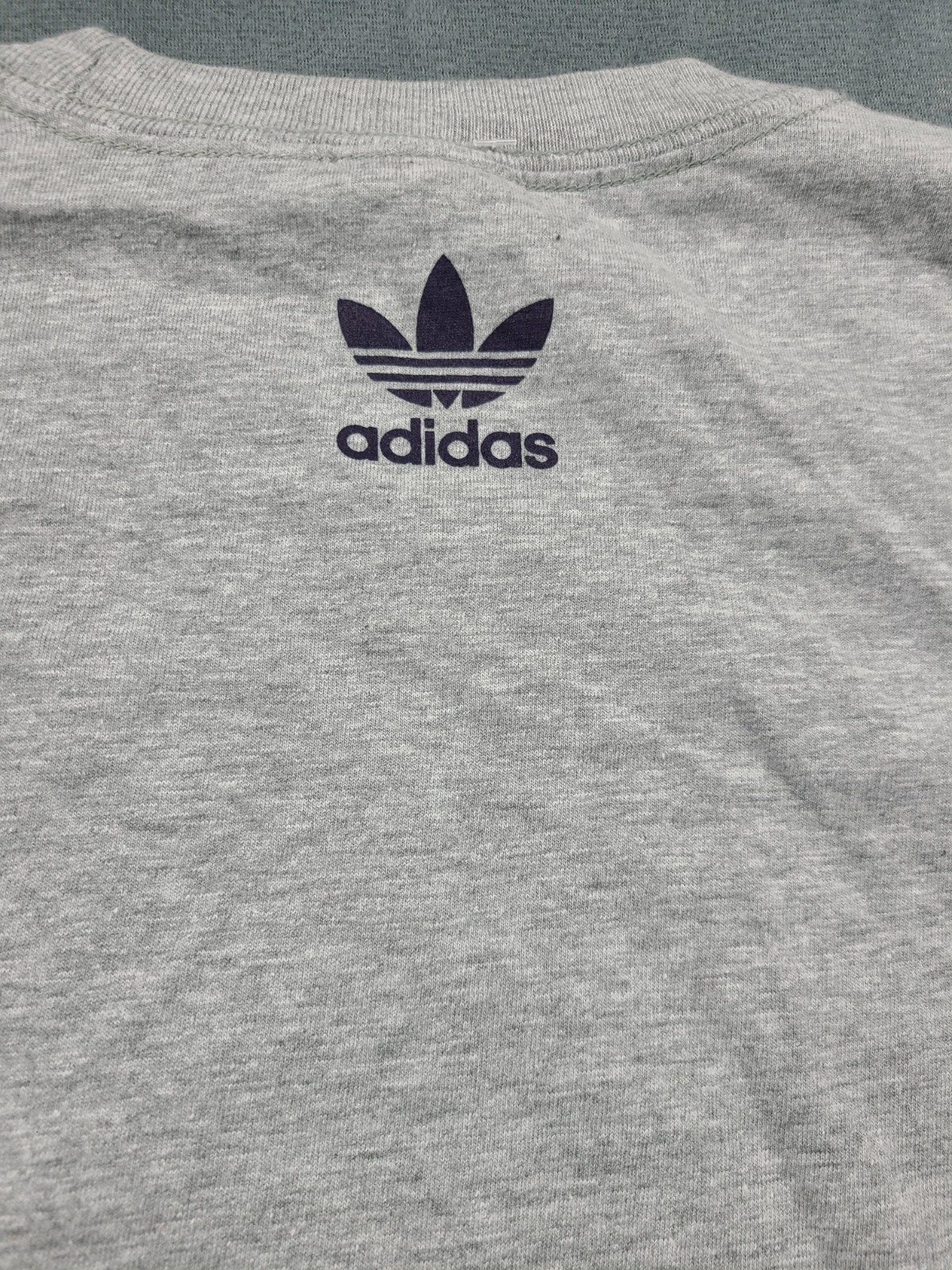 adidas Originals « Protect What You Love » Graphic Gray T-Shirt Mens Size Medium