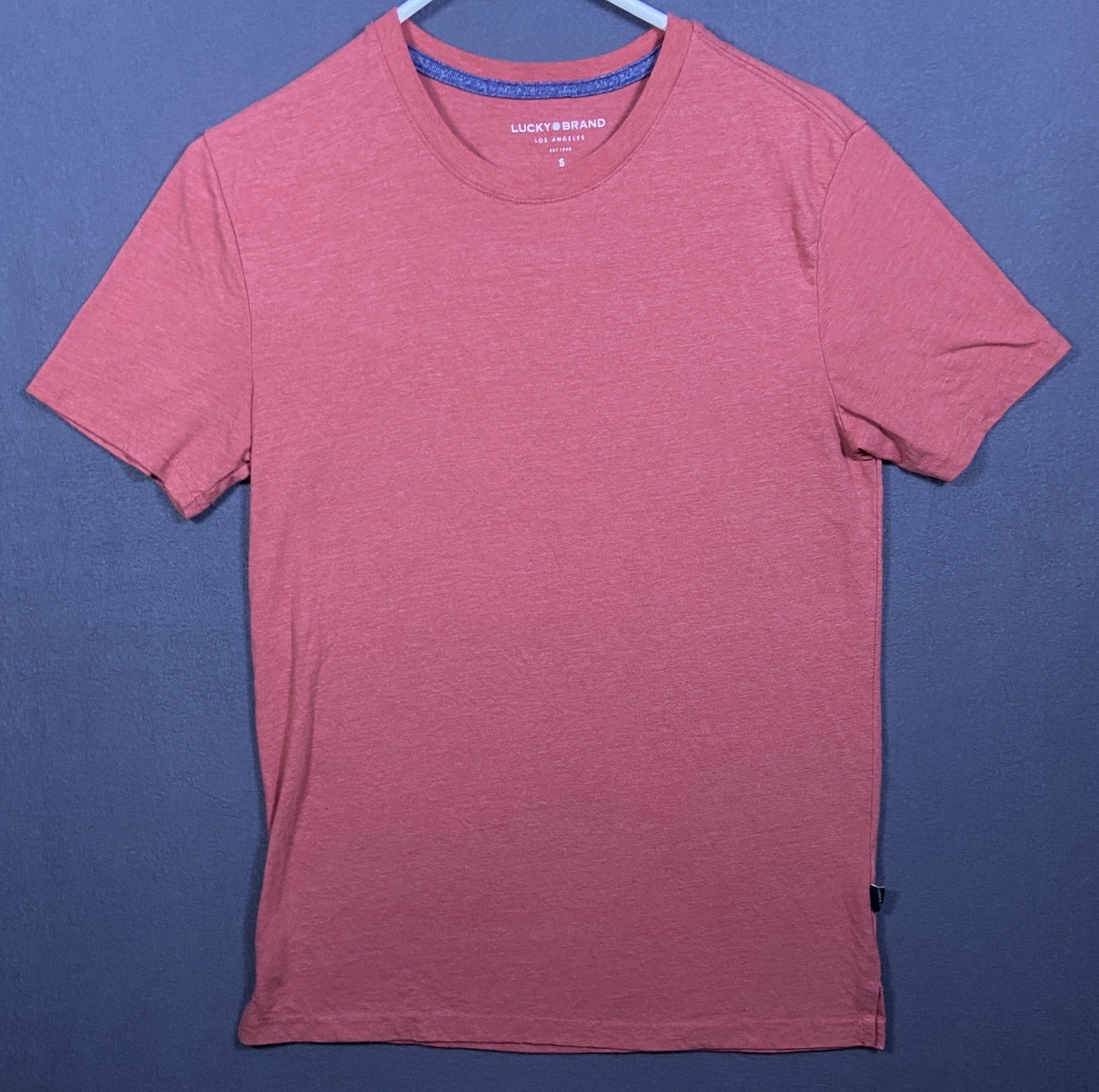 Lucky Brand T-Shirt Men&rsquo;s Small Coral Slip Hem Short Sleeve Crewneck Pullover